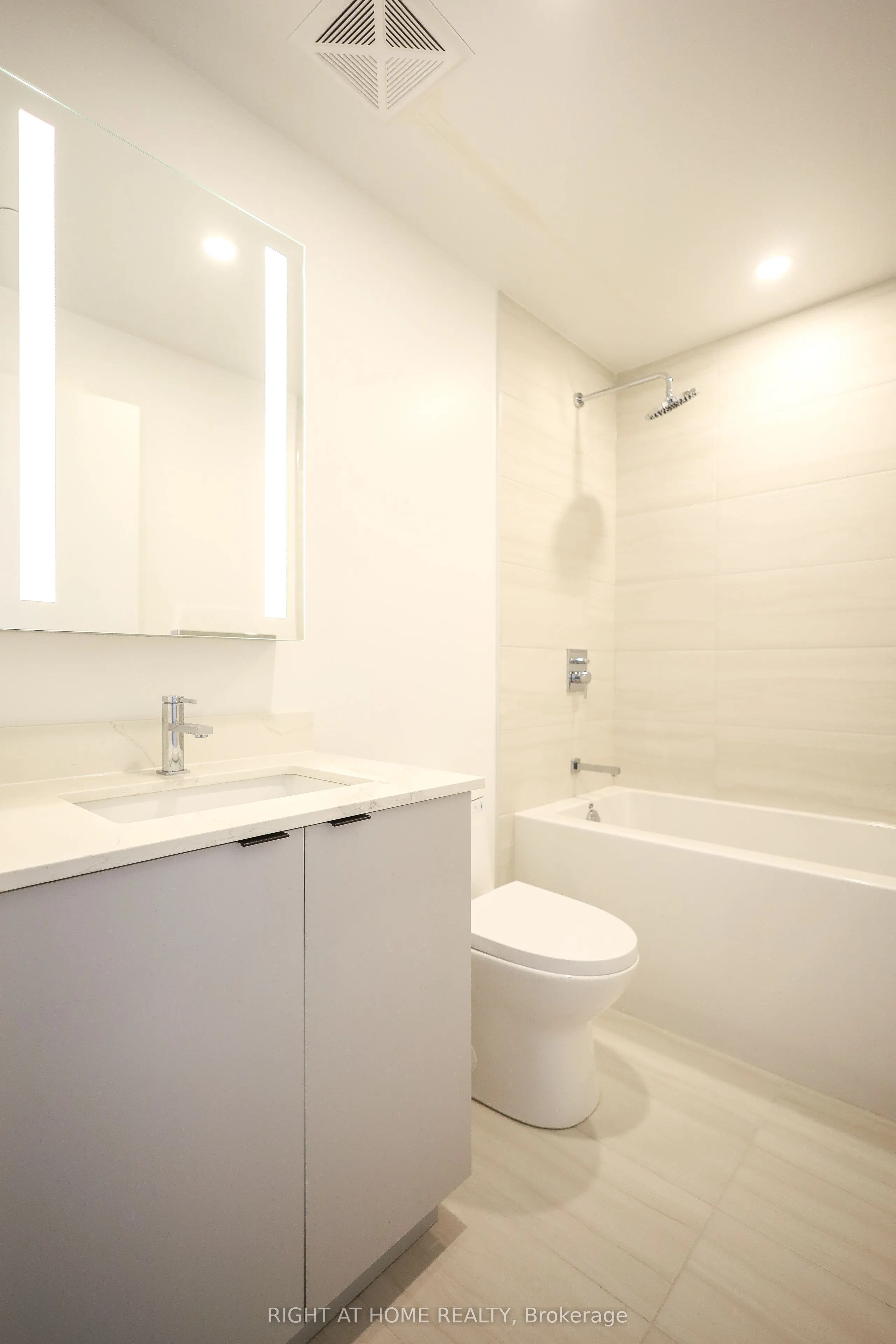 285 Dufferin Street #1209