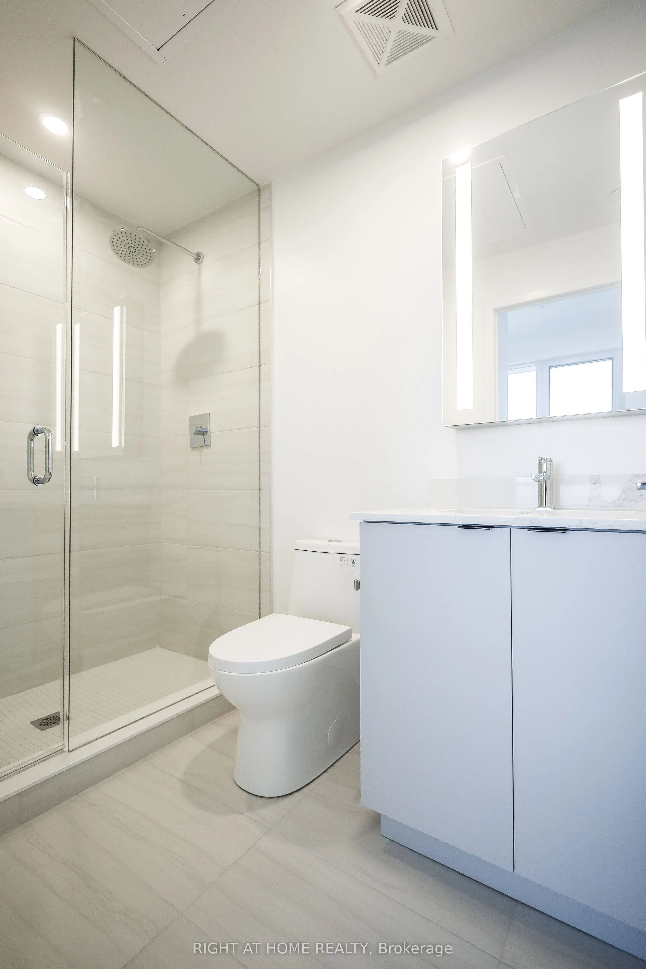 285 Dufferin Street #1209