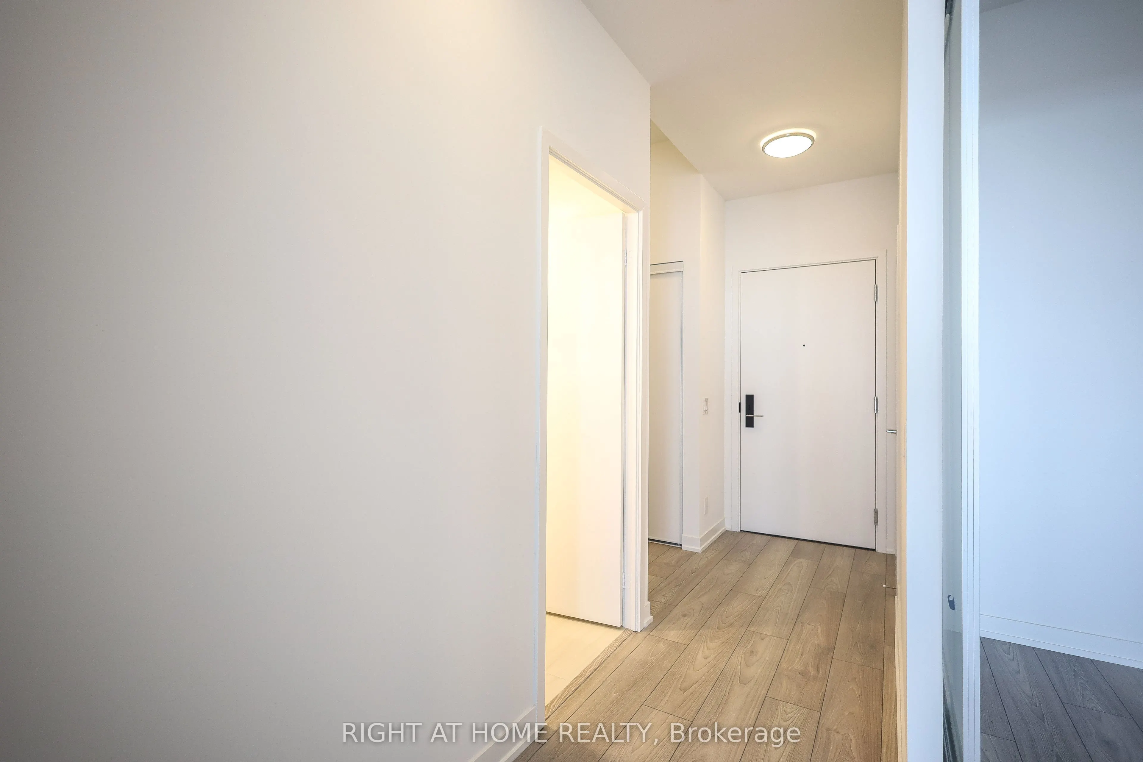 285 Dufferin Street #1209