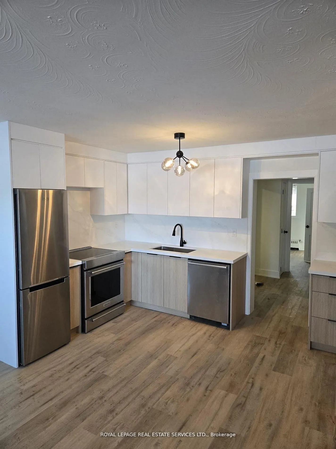 52 Peter Street #1
