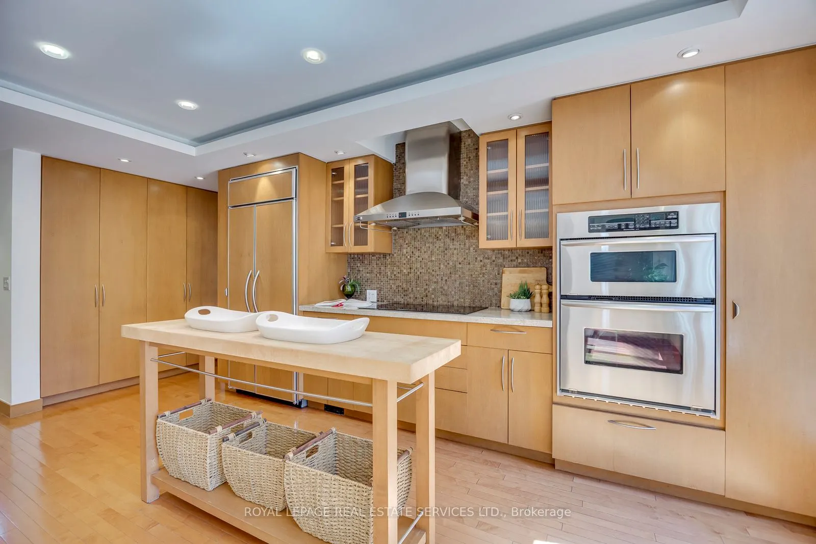 300 Canital Court