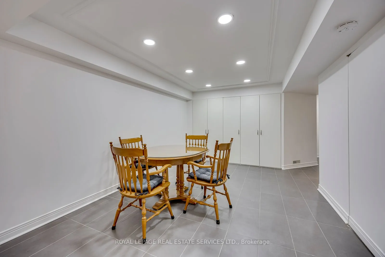 300 Canital Court