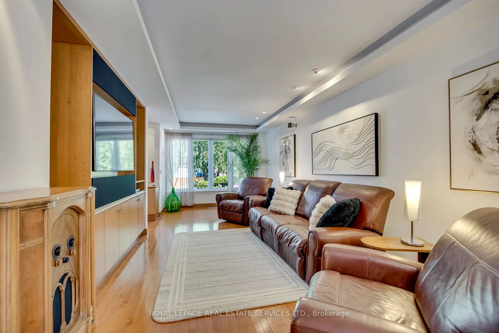 300 Canital Court