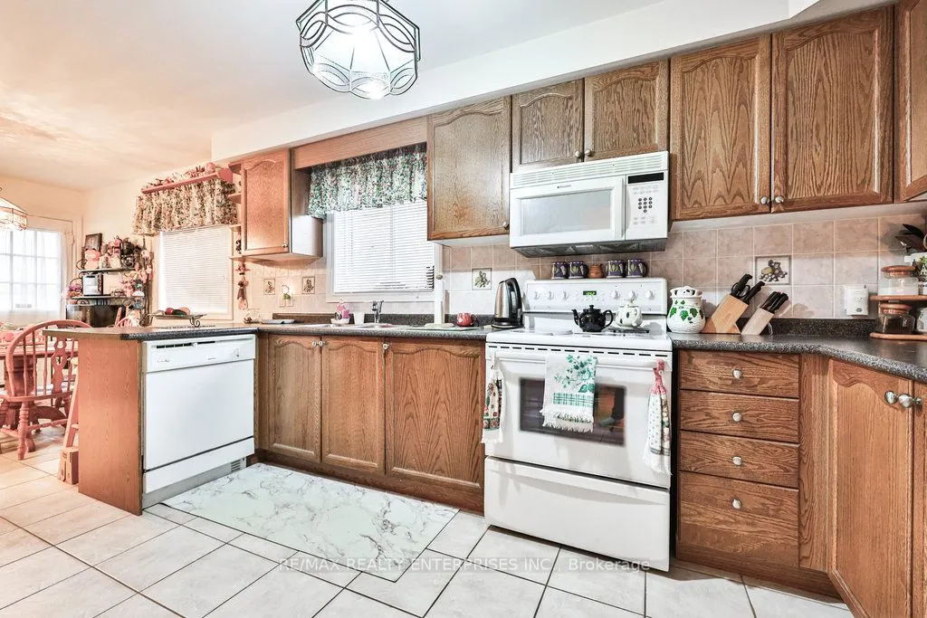 3 Jack Kenny Court