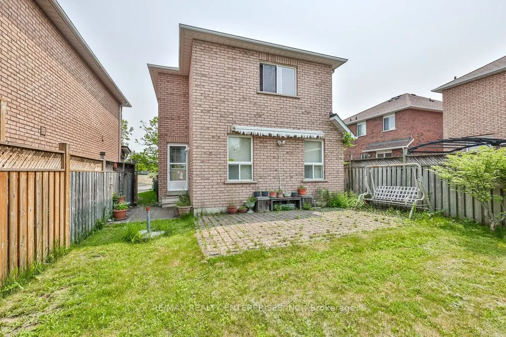3 Jack Kenny Court