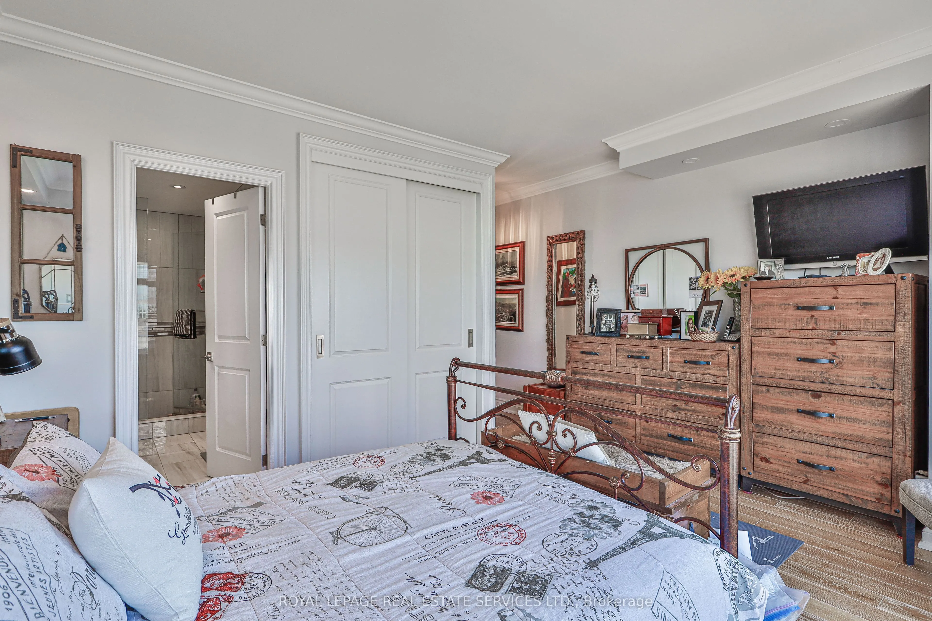 2267 Lake Shore Boulevard W #1304