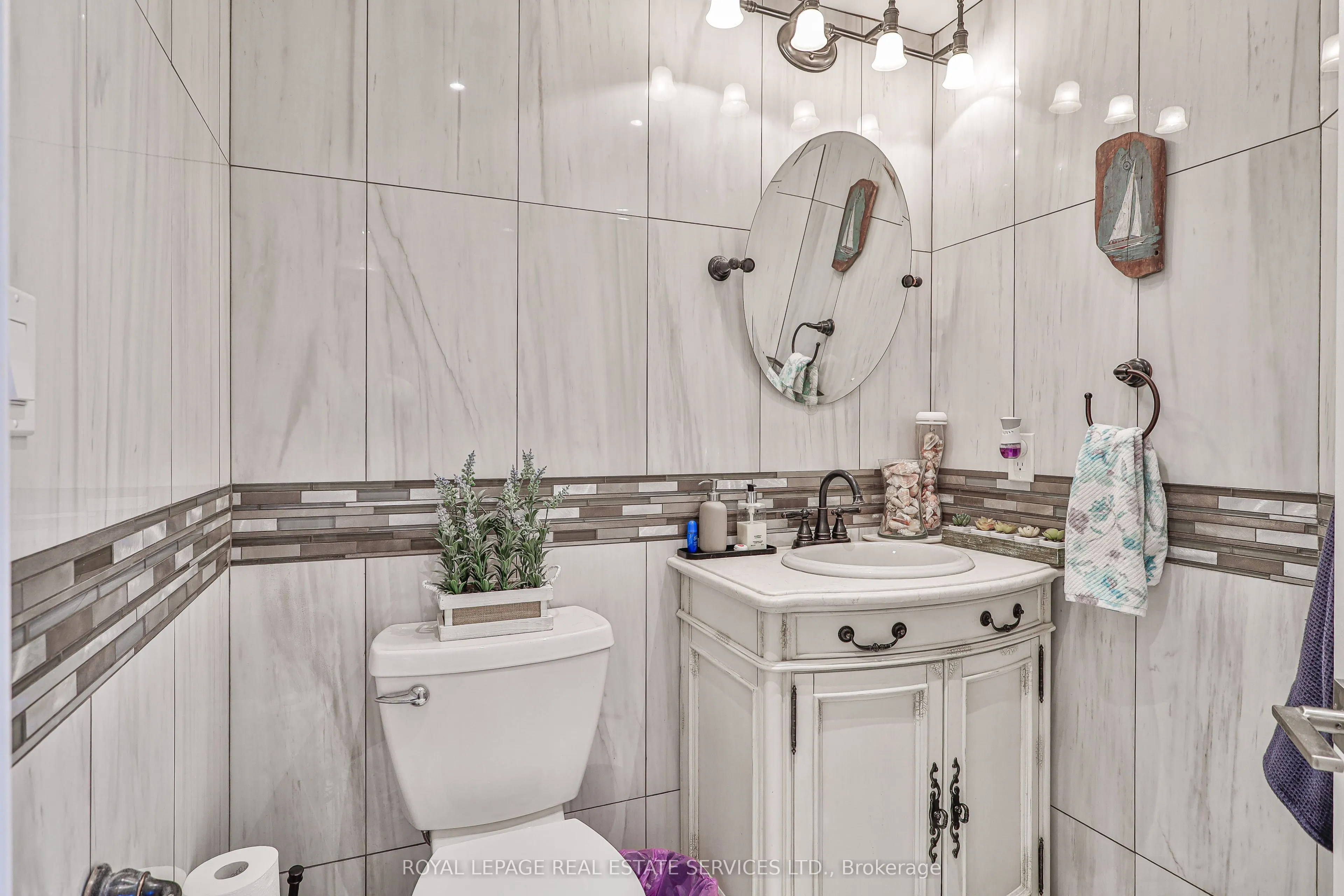 2267 Lake Shore Boulevard W #1304