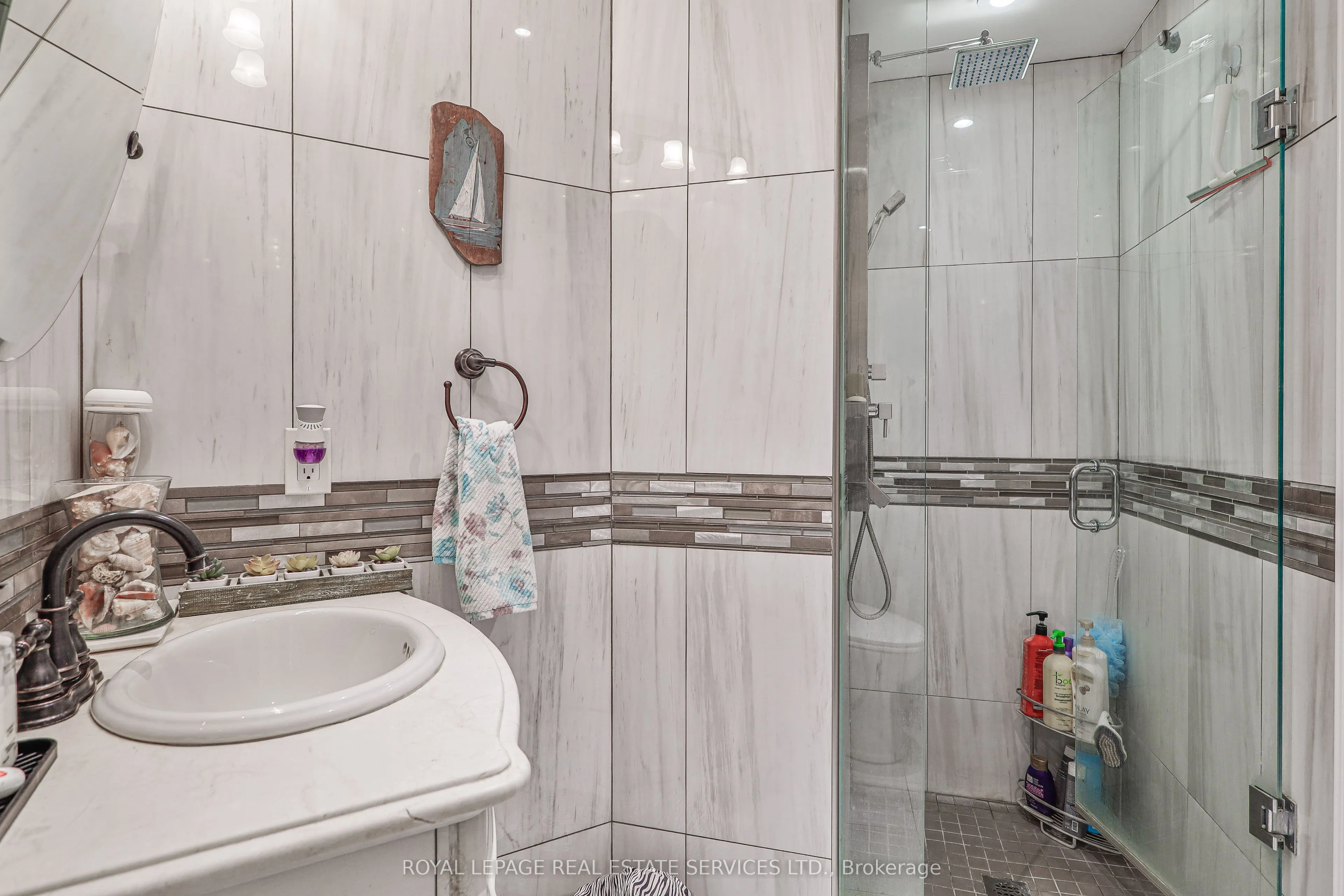 2267 Lake Shore Boulevard W #1304