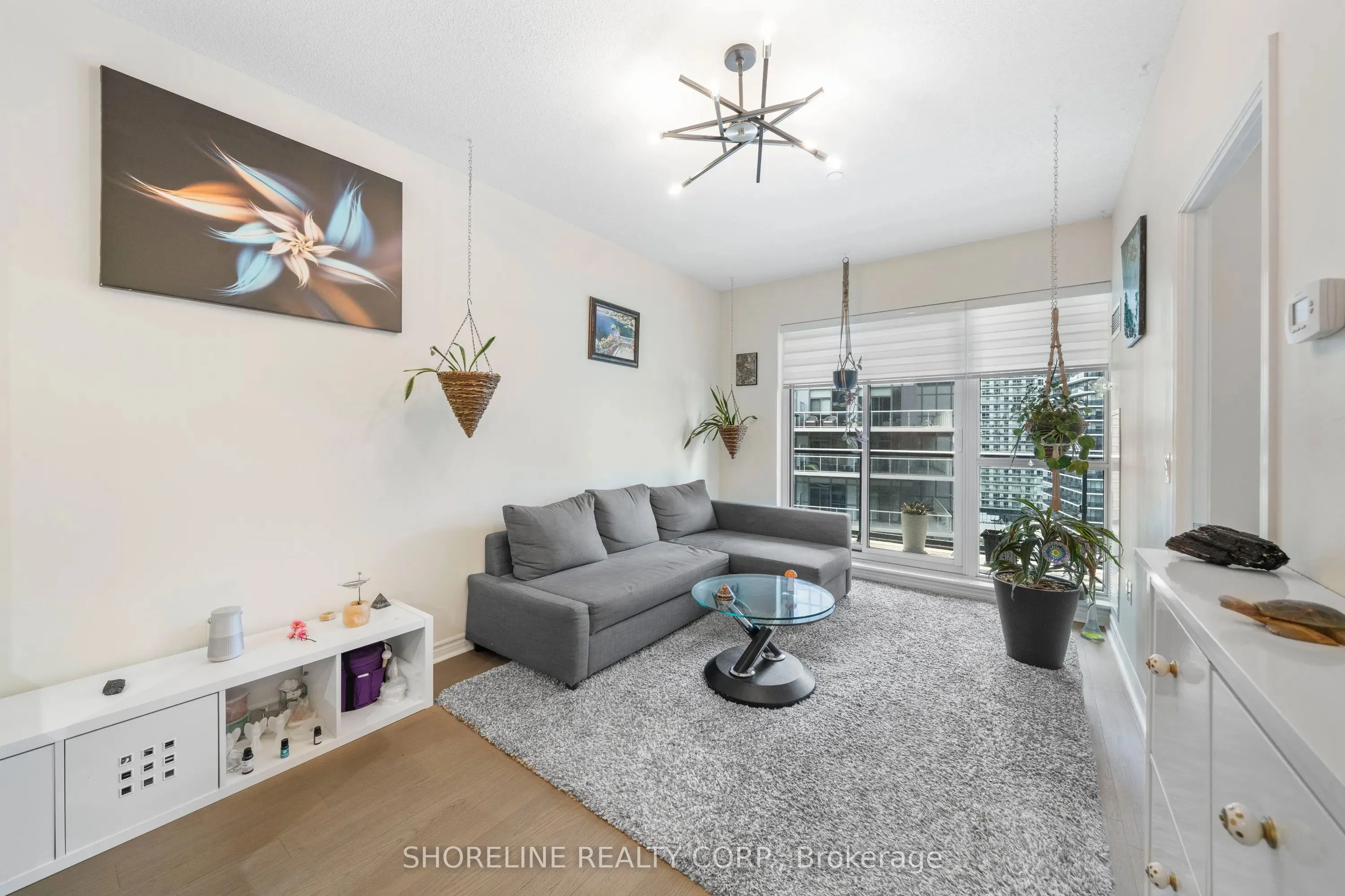 39 Annie Craig Drive #1502