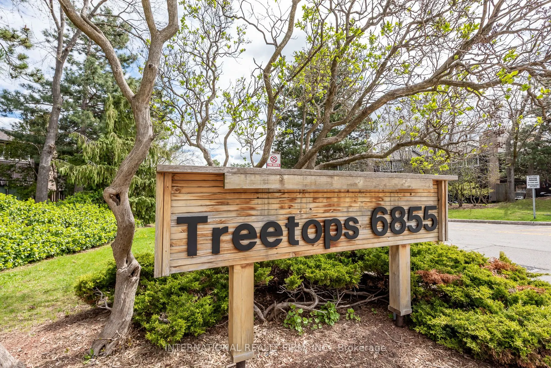 6855 Glen Erin Drive #15