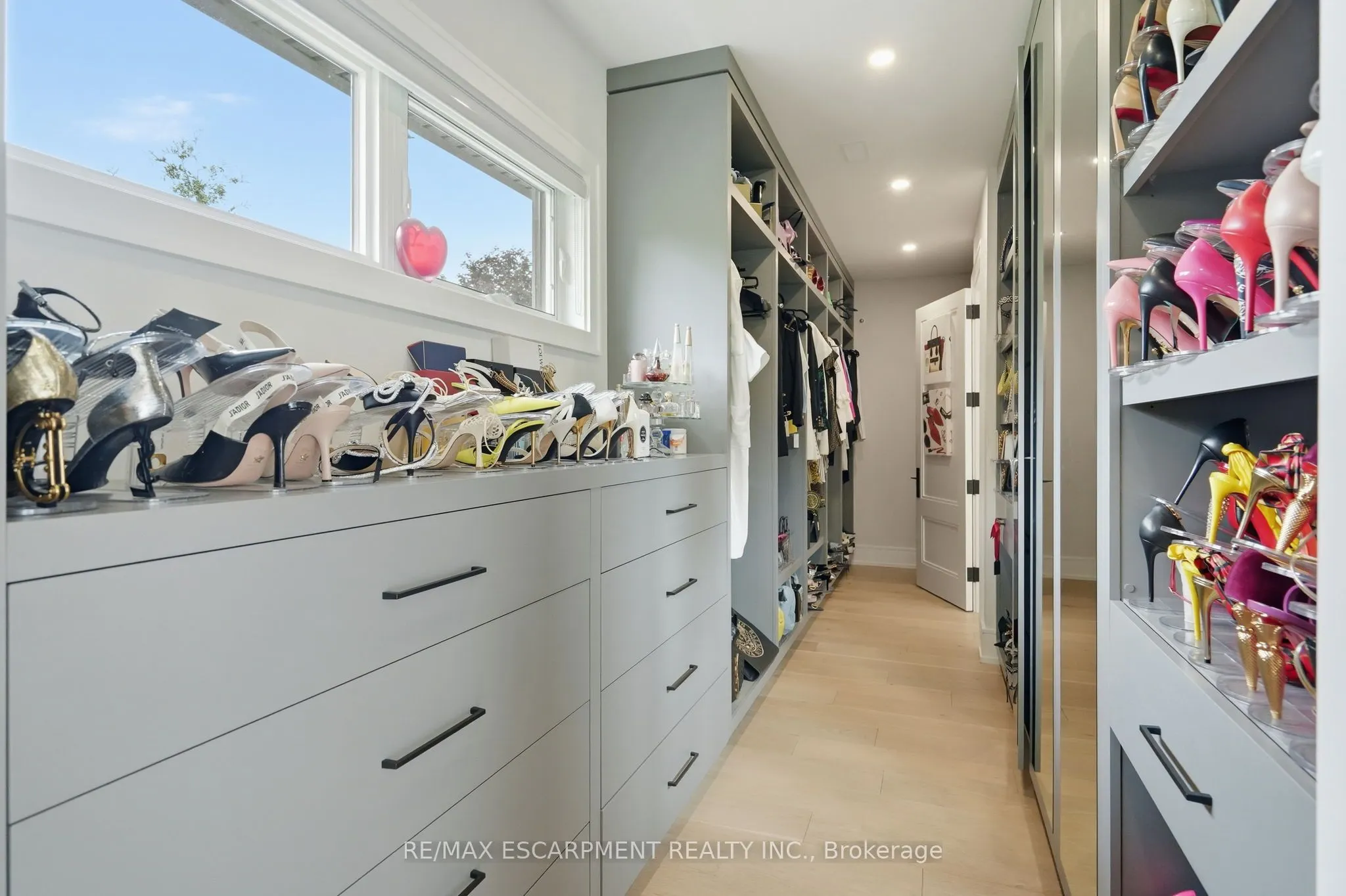 1544 Lochlin Trail
