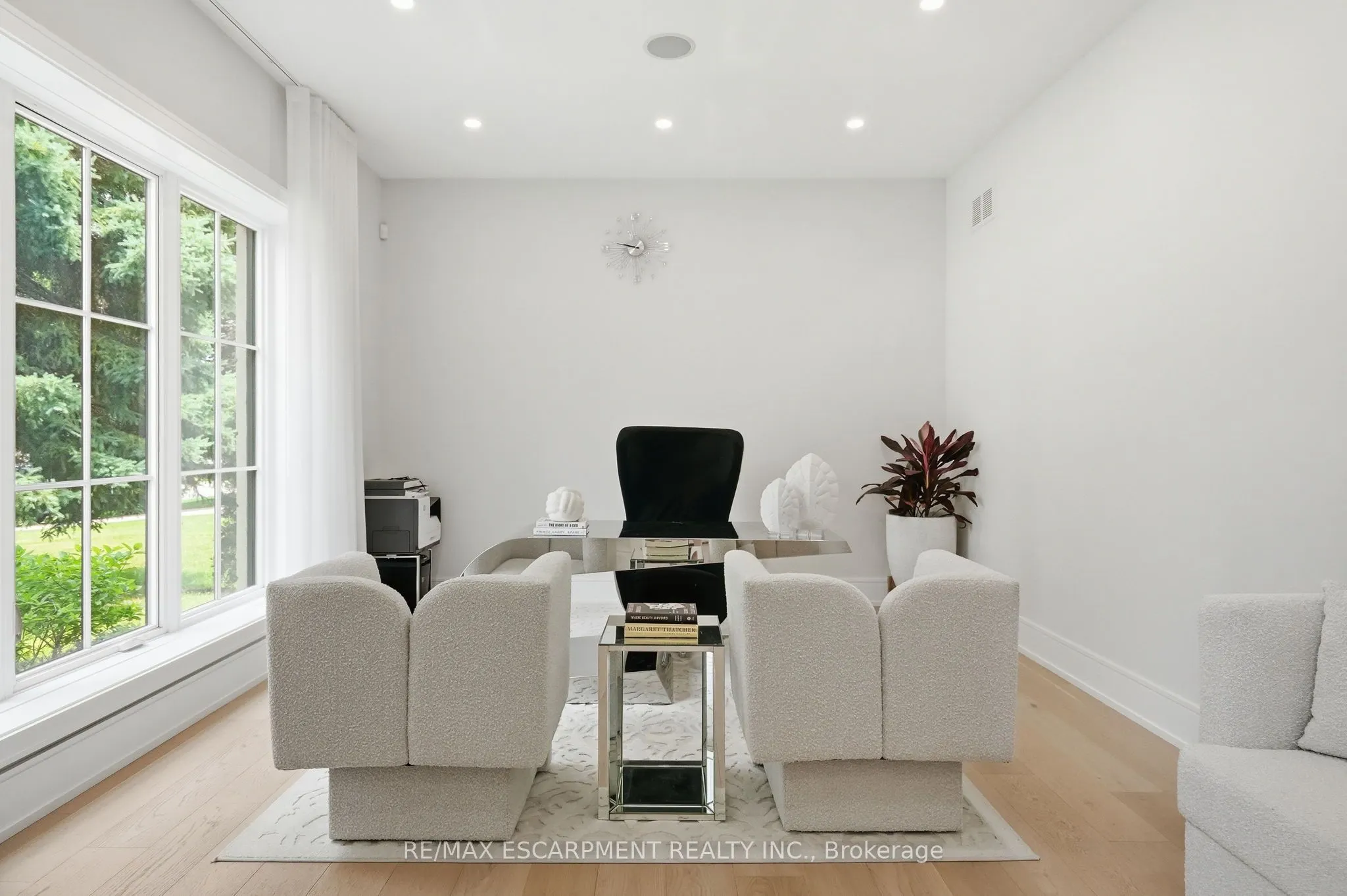 1544 Lochlin Trail