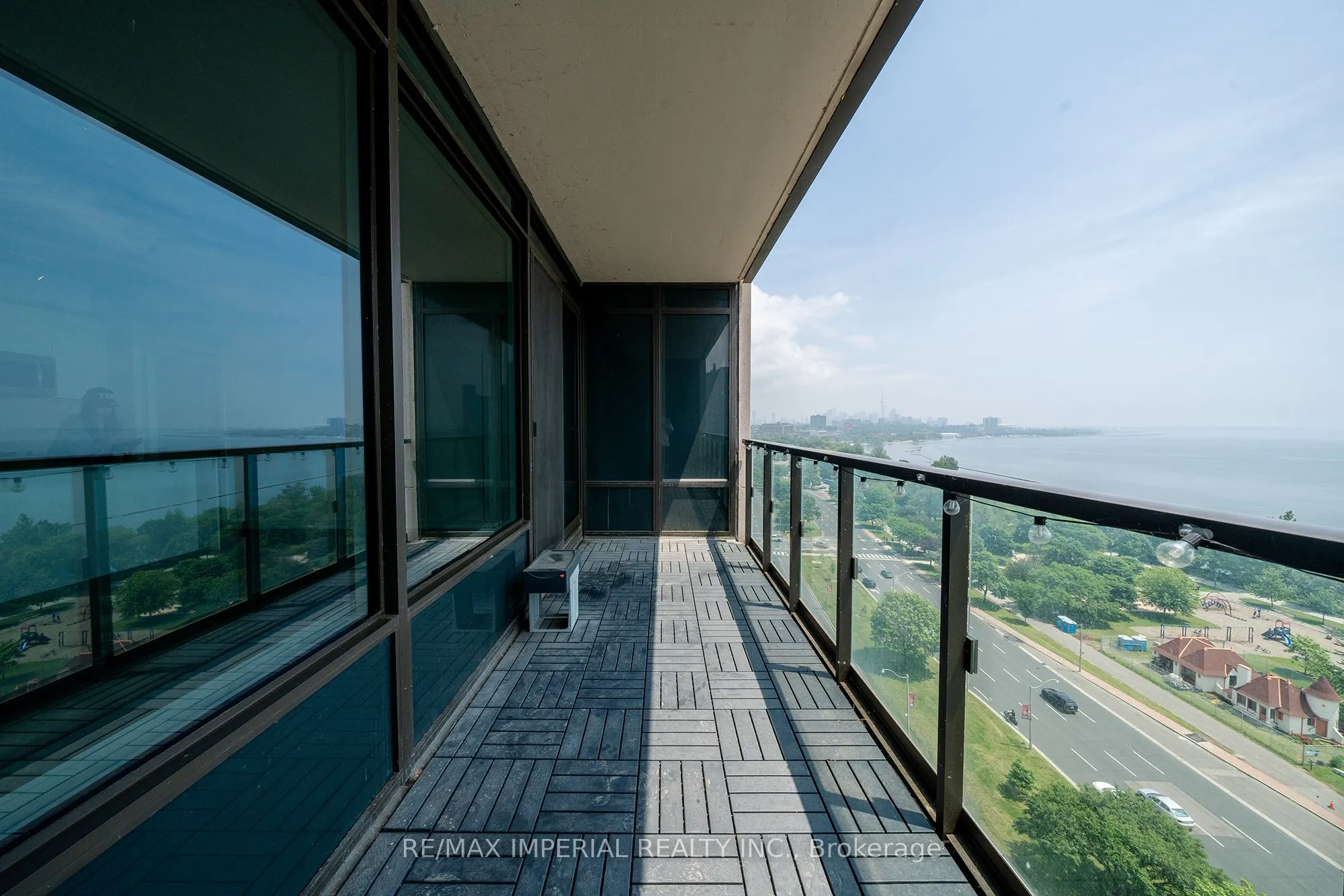 1926 Lakeshore Boulevard W #1607