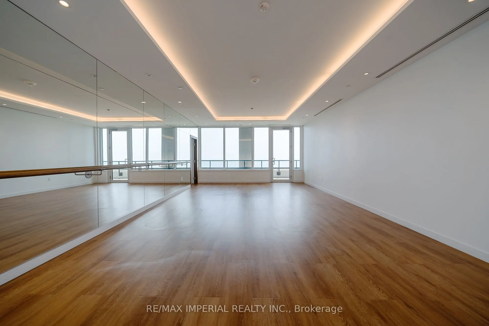 1926 Lakeshore Boulevard W #1607