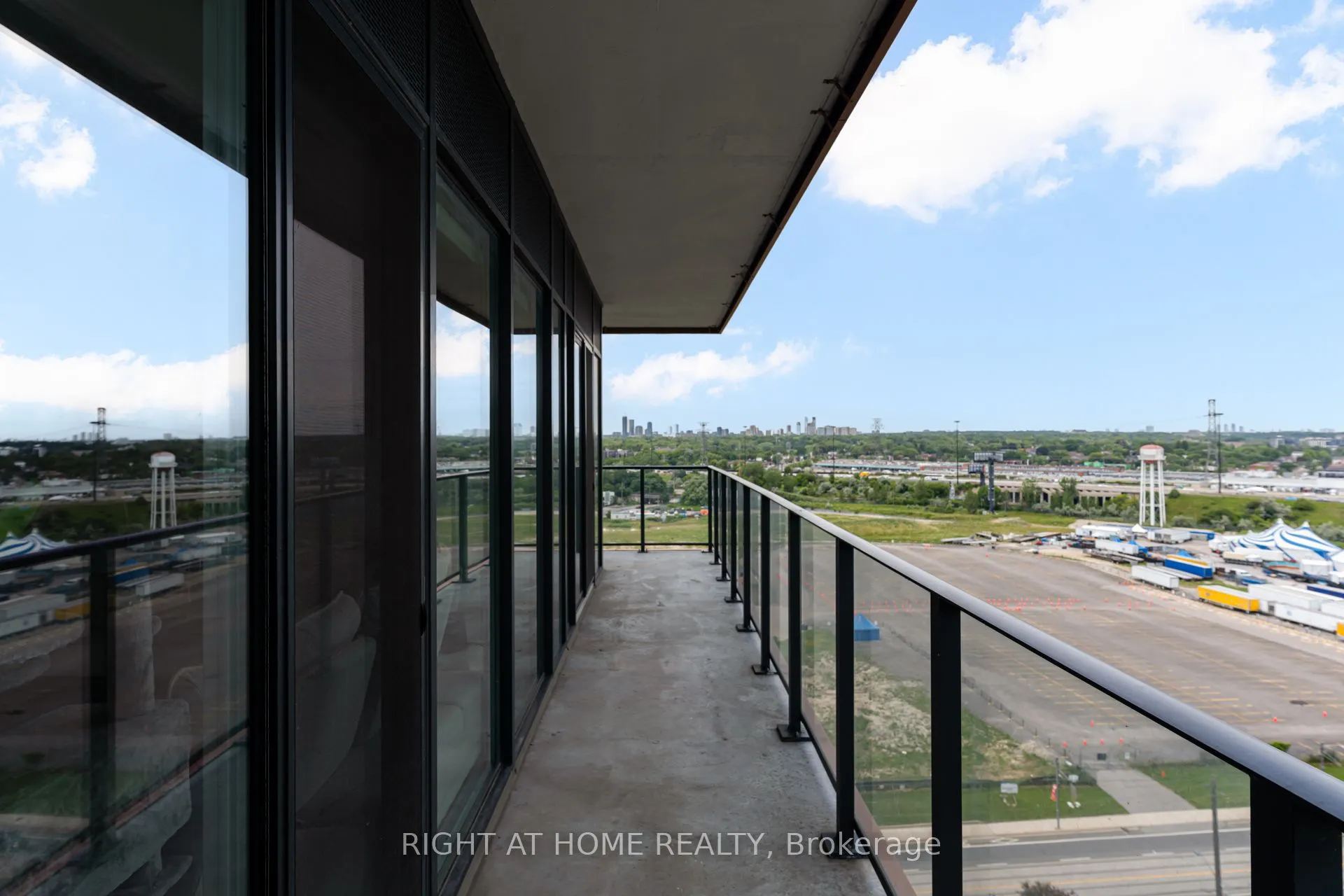 30 Shore Breeze Drive #1413