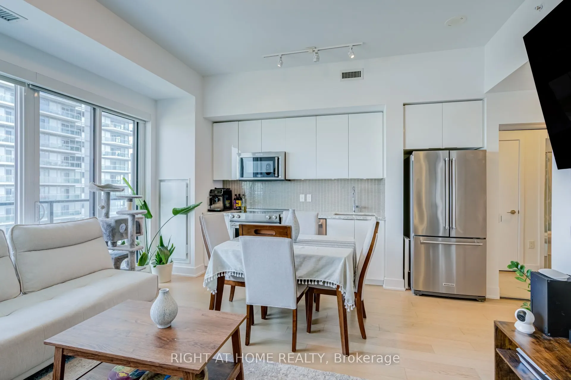 30 Shore Breeze Drive #1413