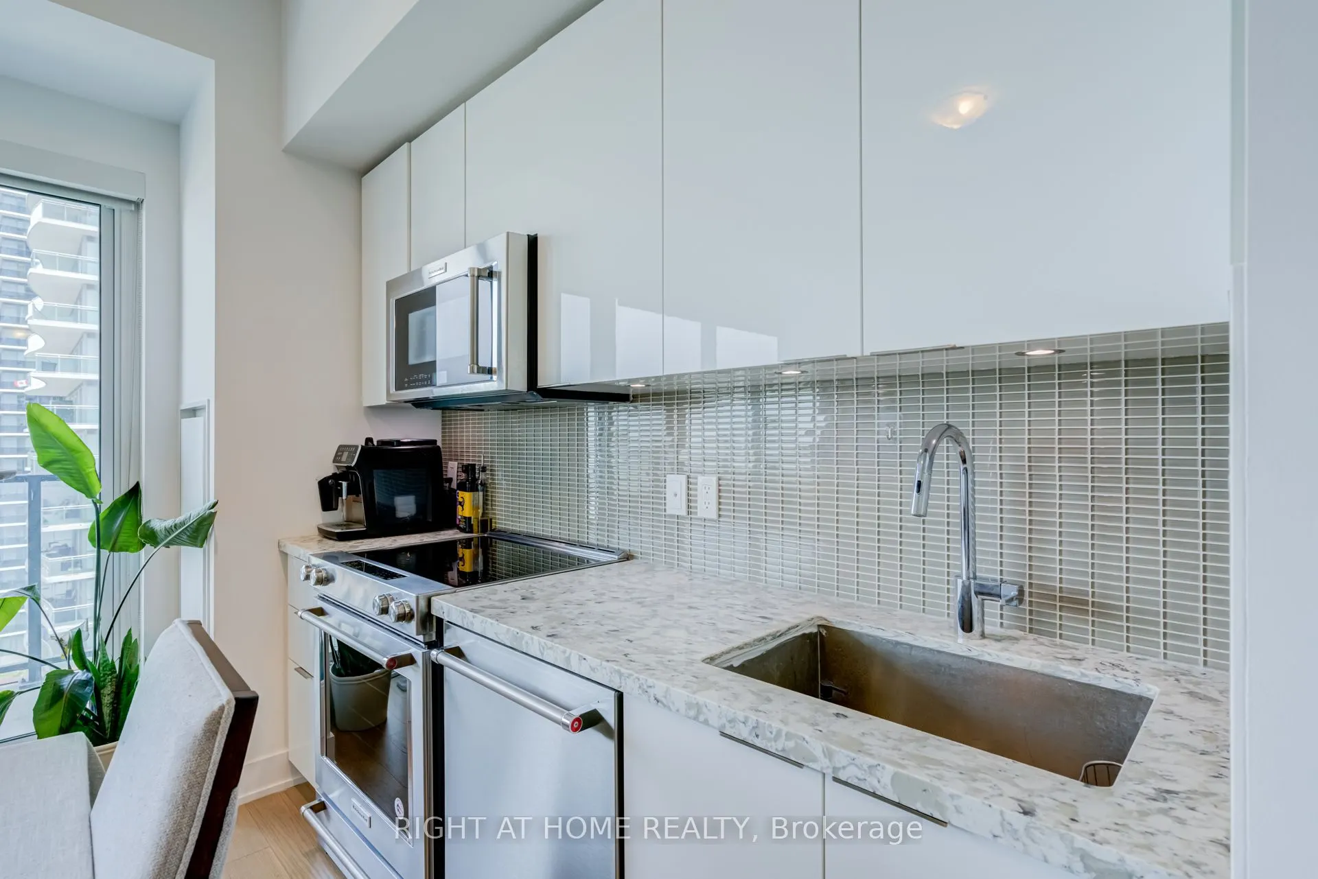 30 Shore Breeze Drive #1413
