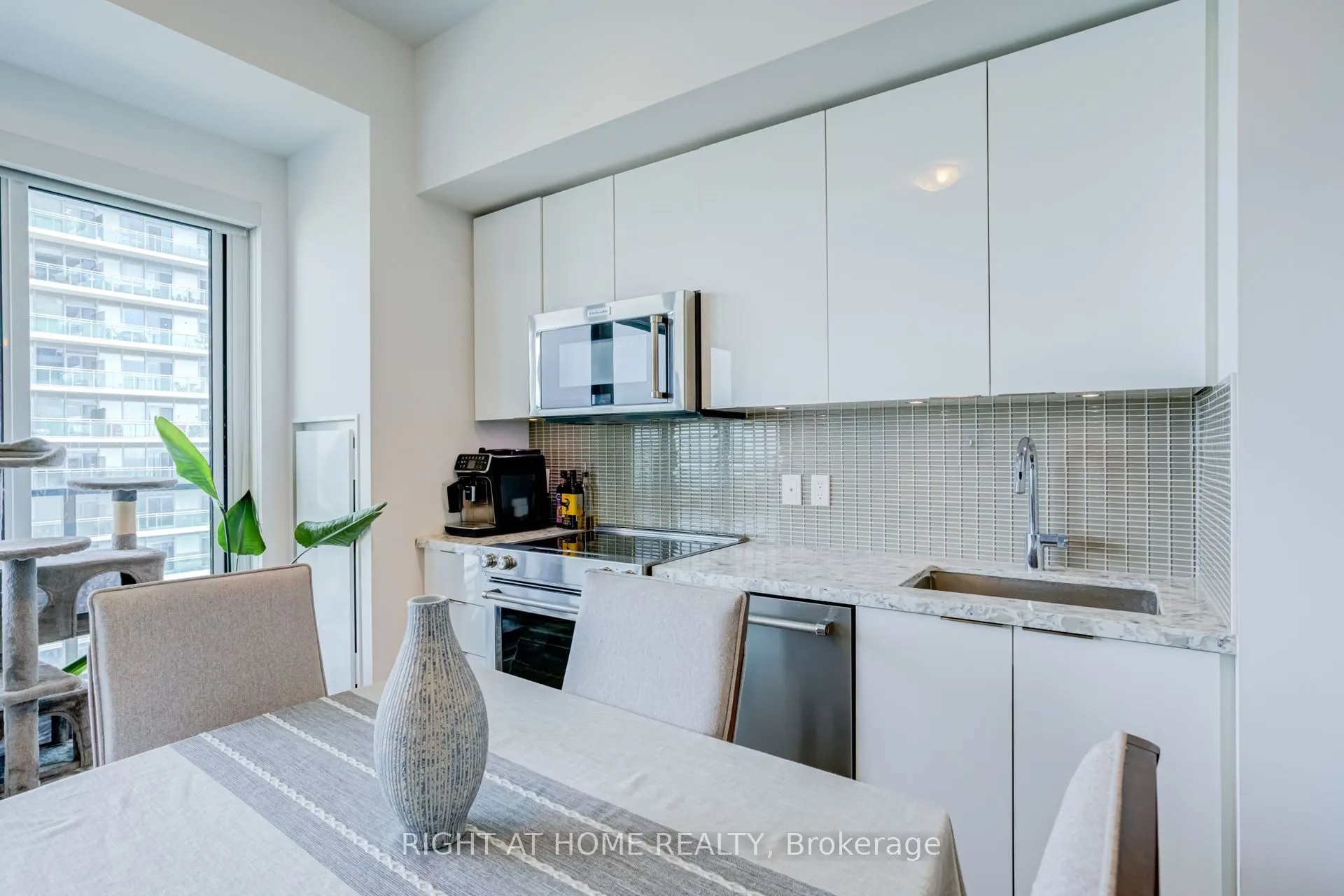 30 Shore Breeze Drive #1413
