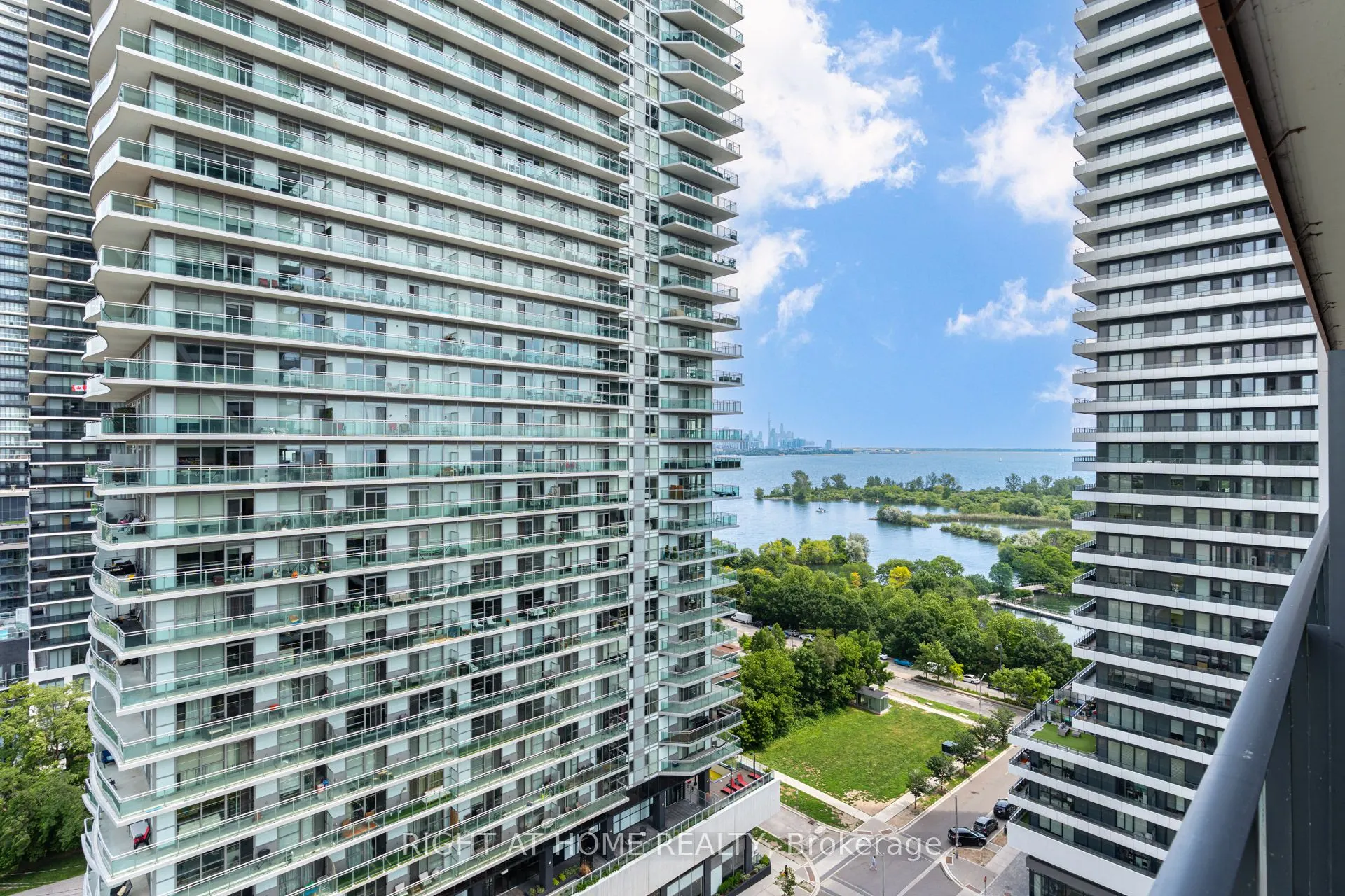 30 Shore Breeze Drive #1413