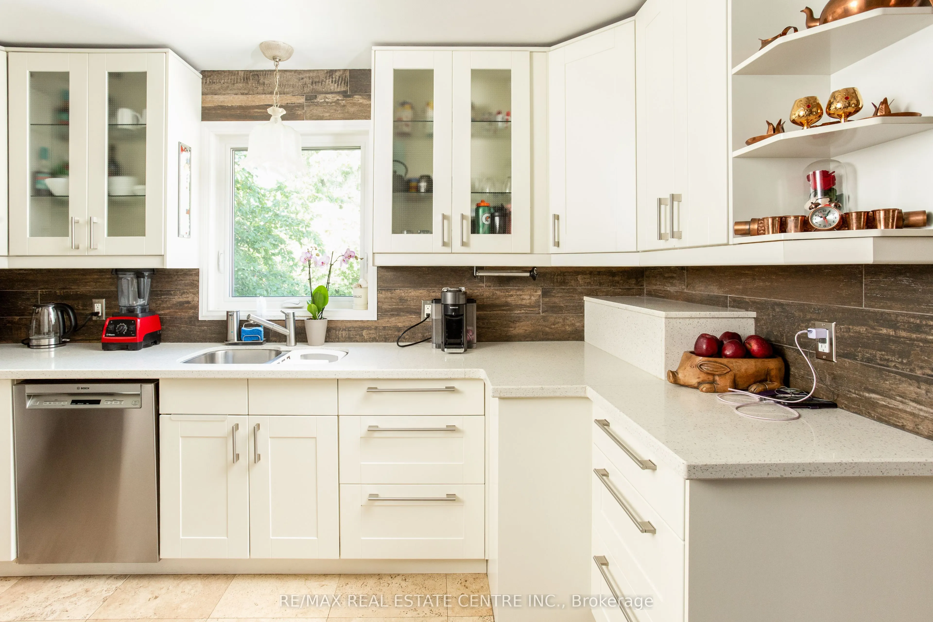 2450 Edenhurst Drive
