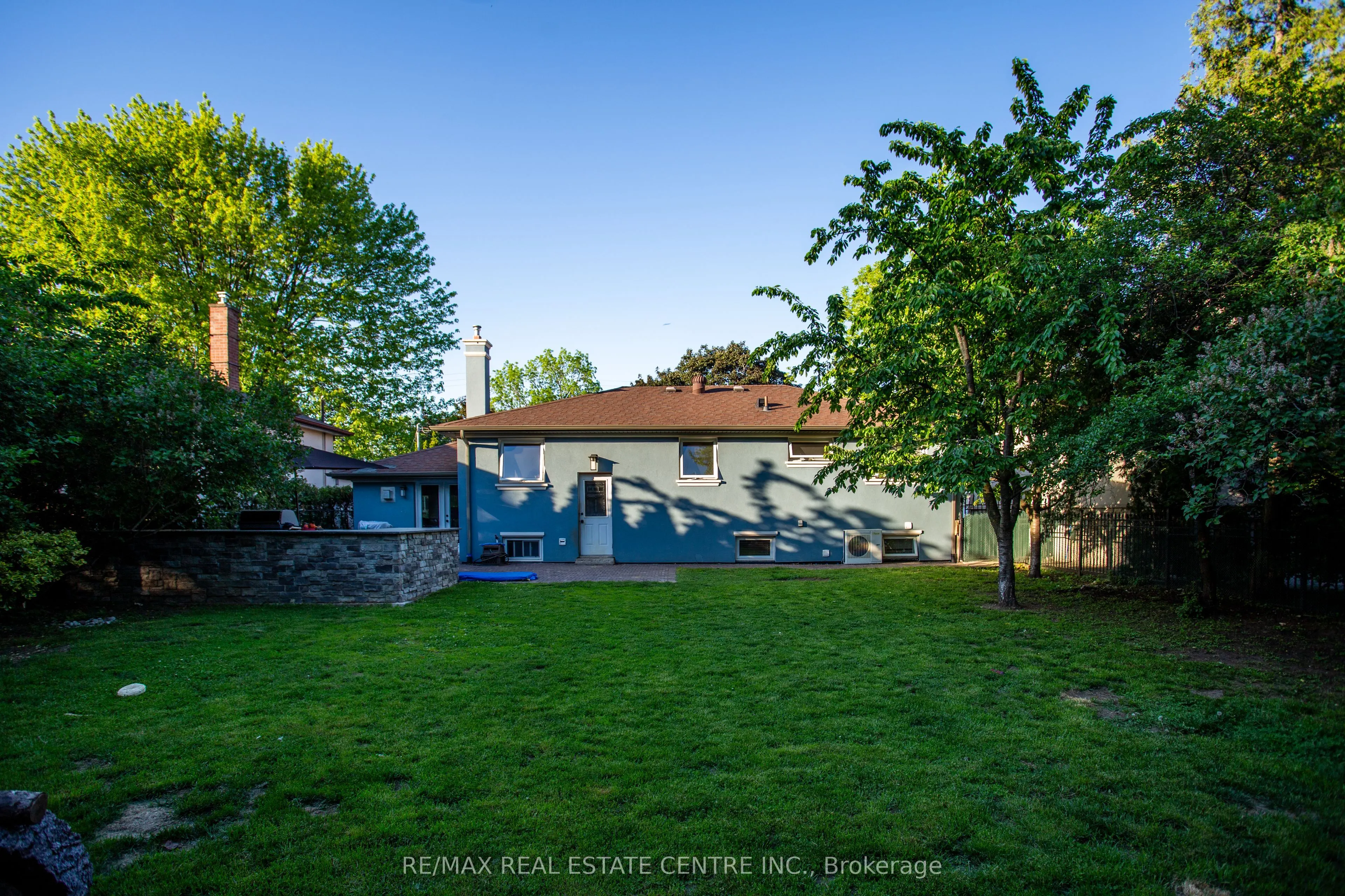 2450 Edenhurst Drive
