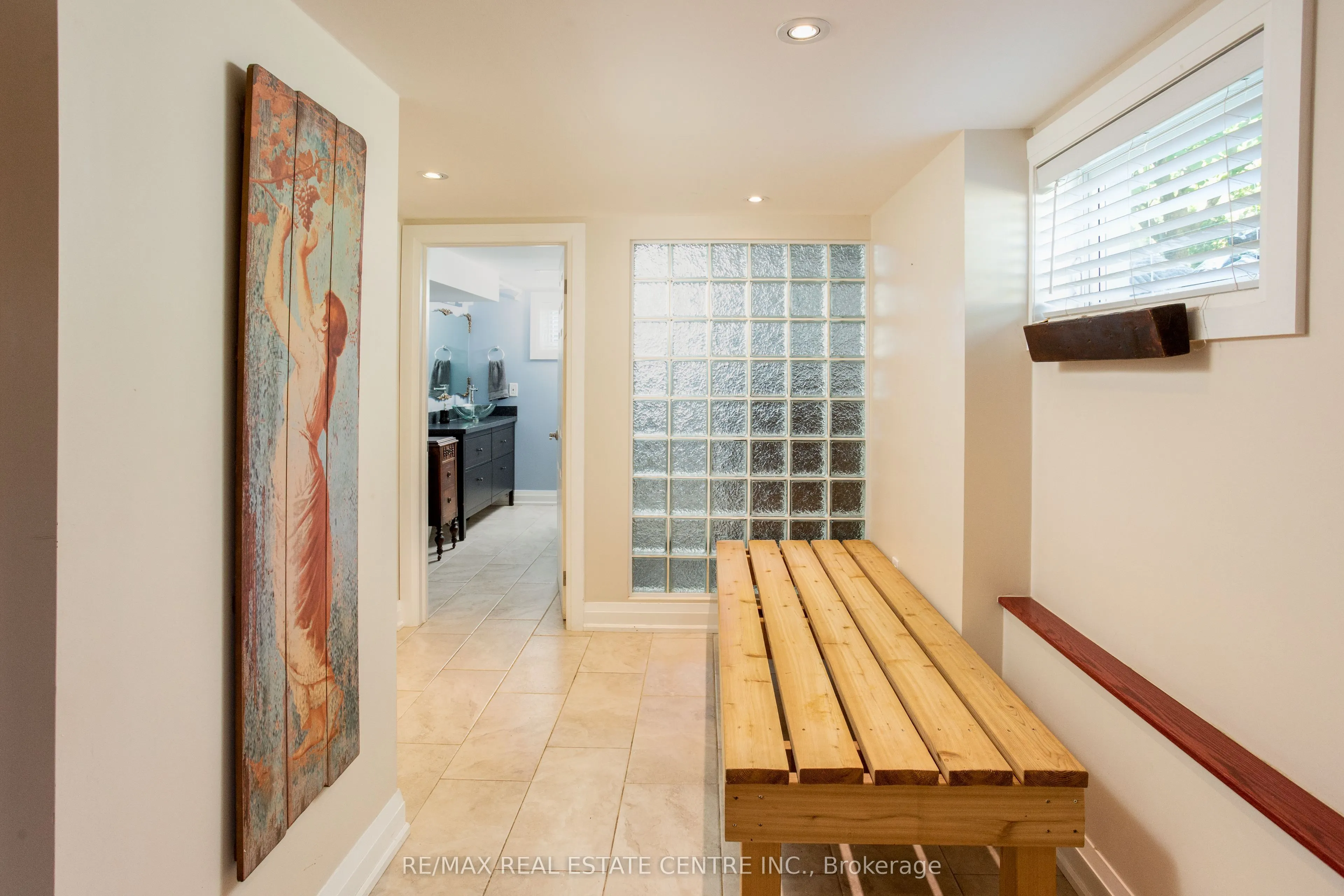 2450 Edenhurst Drive
