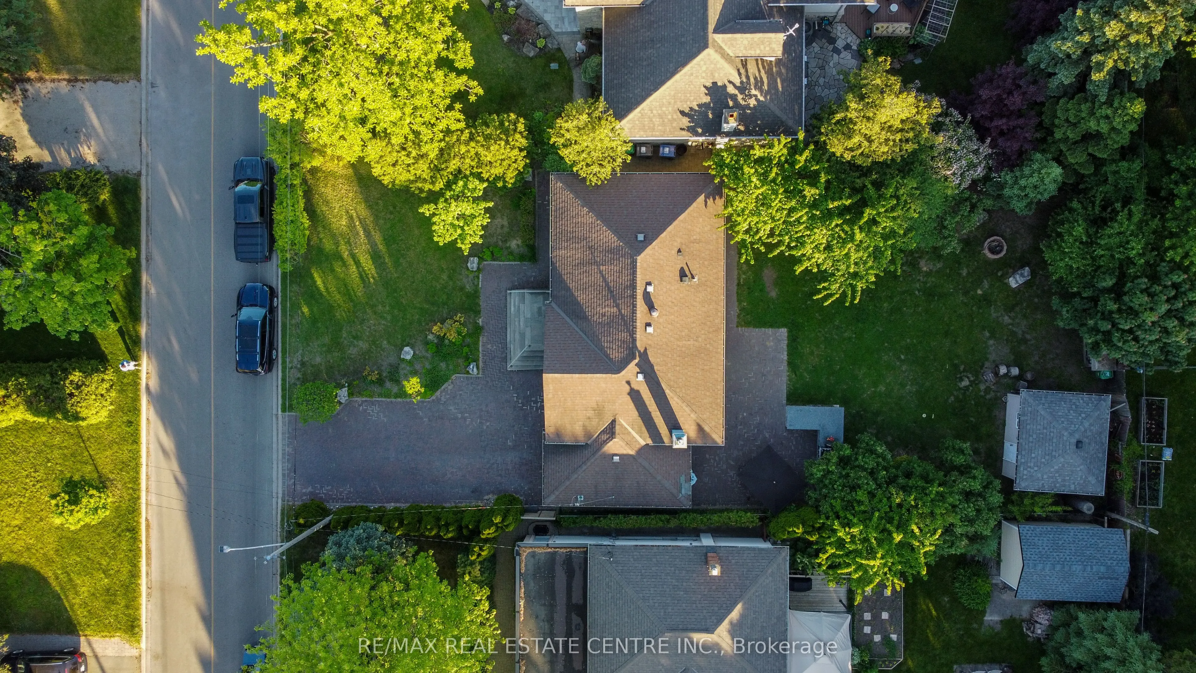 2450 Edenhurst Drive