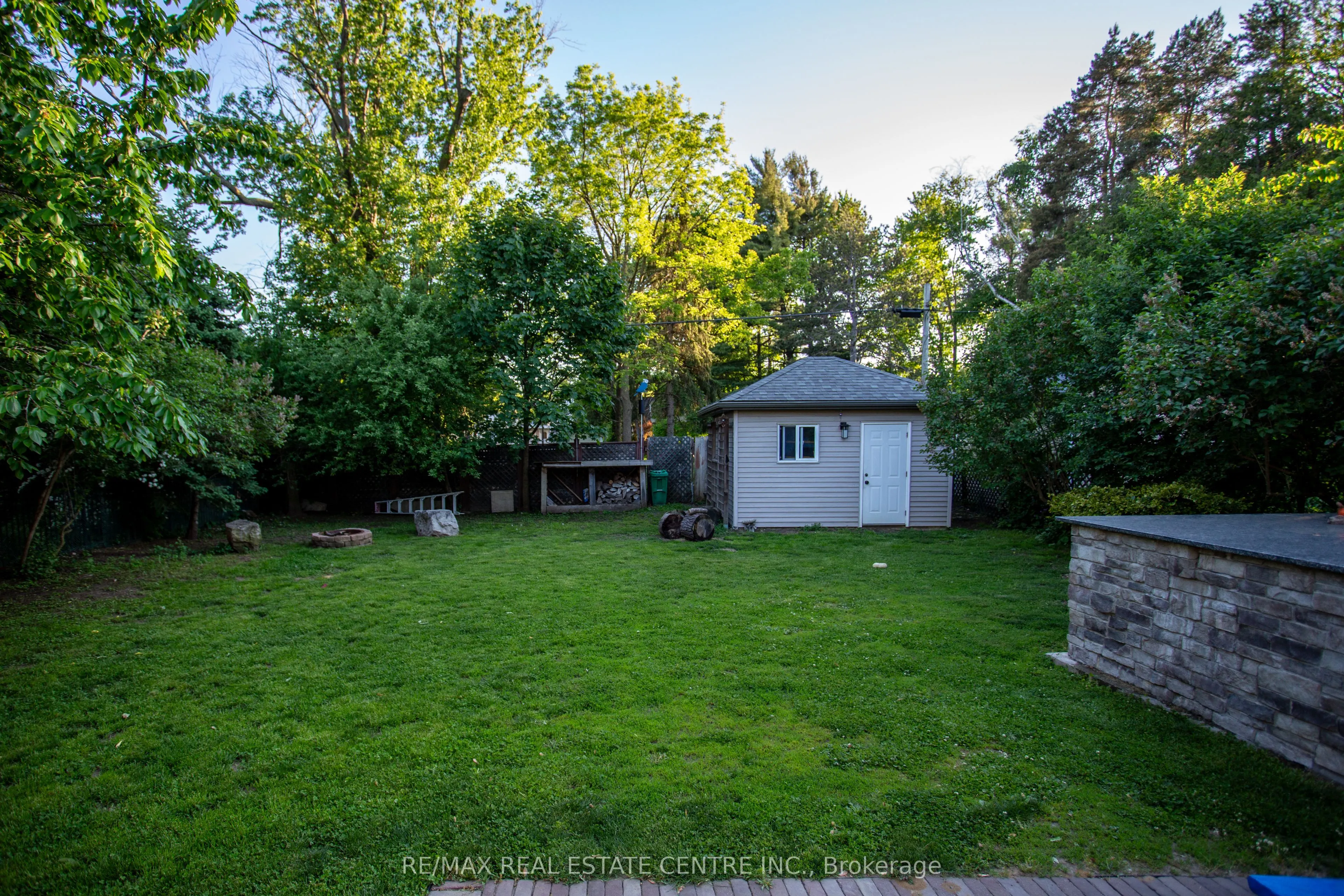 2450 Edenhurst Drive