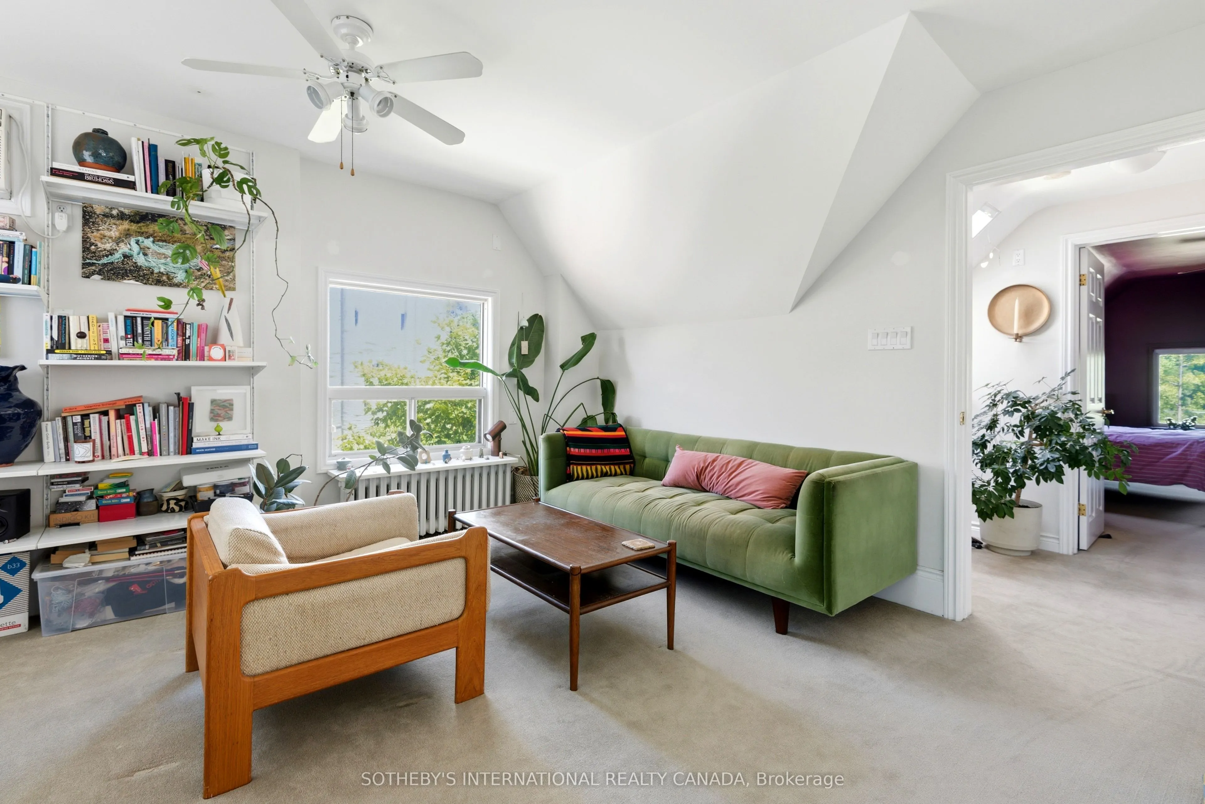 376 Sunnyside Avenue