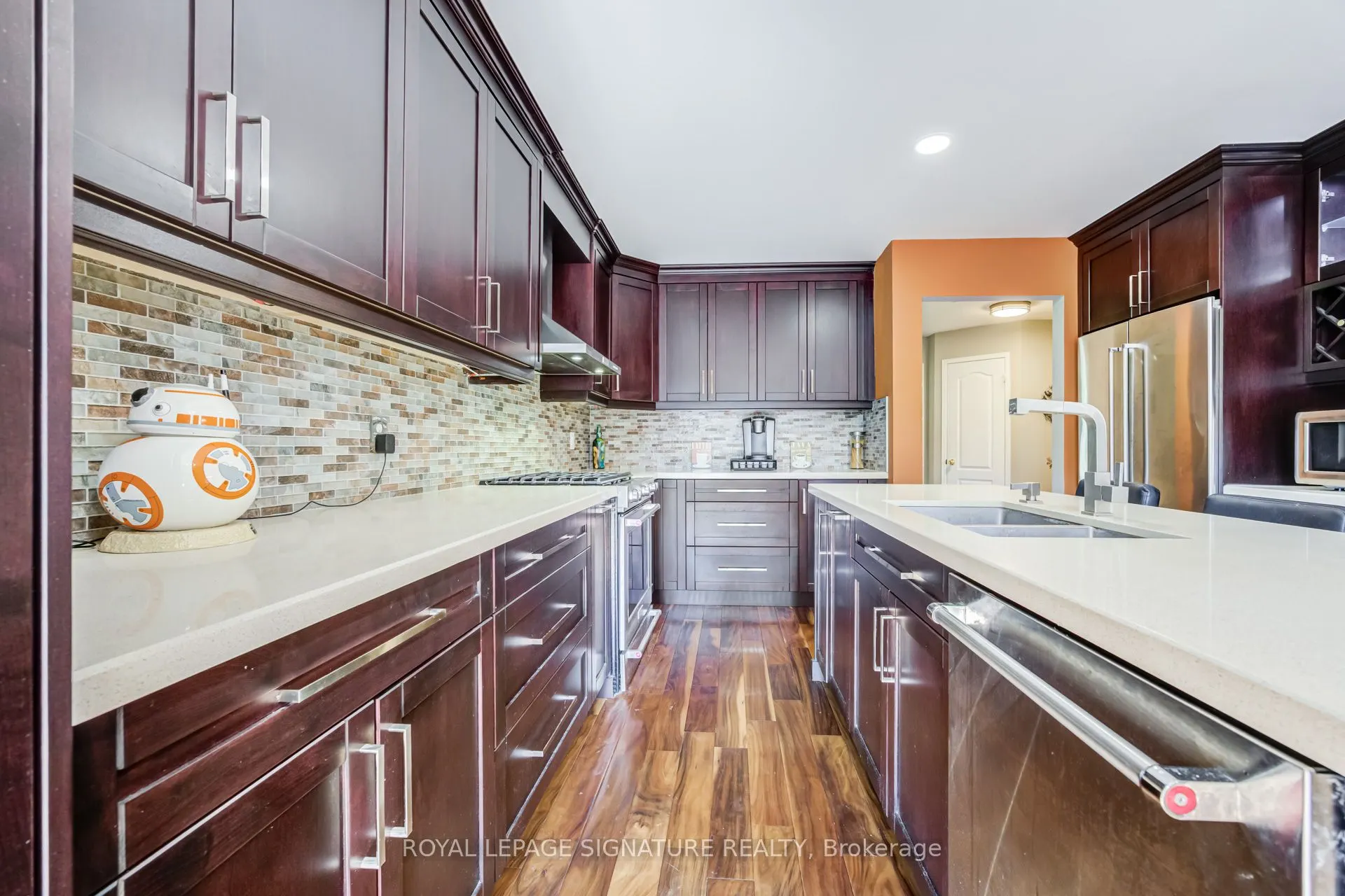 82 Belmont Boulevard