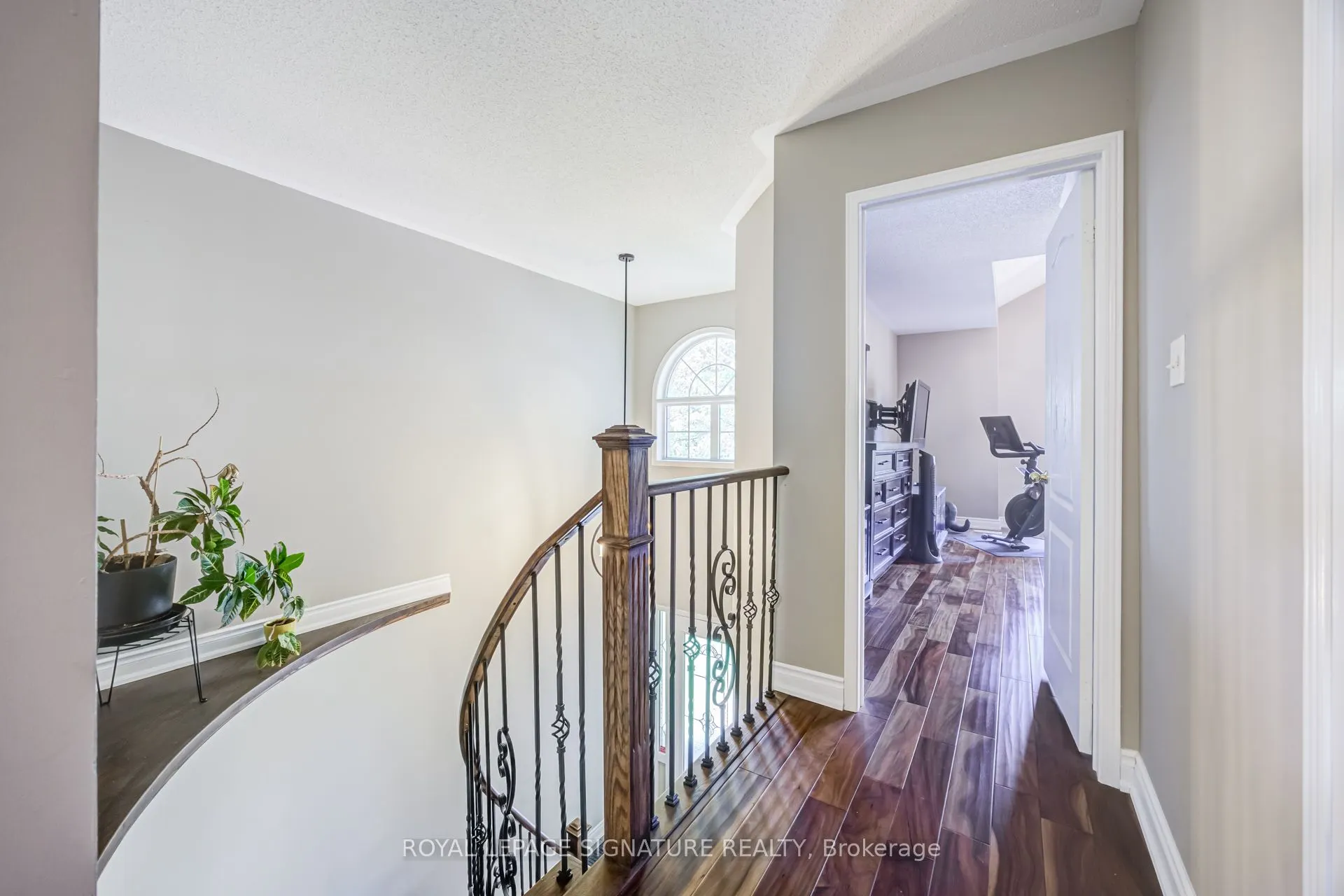 82 Belmont Boulevard