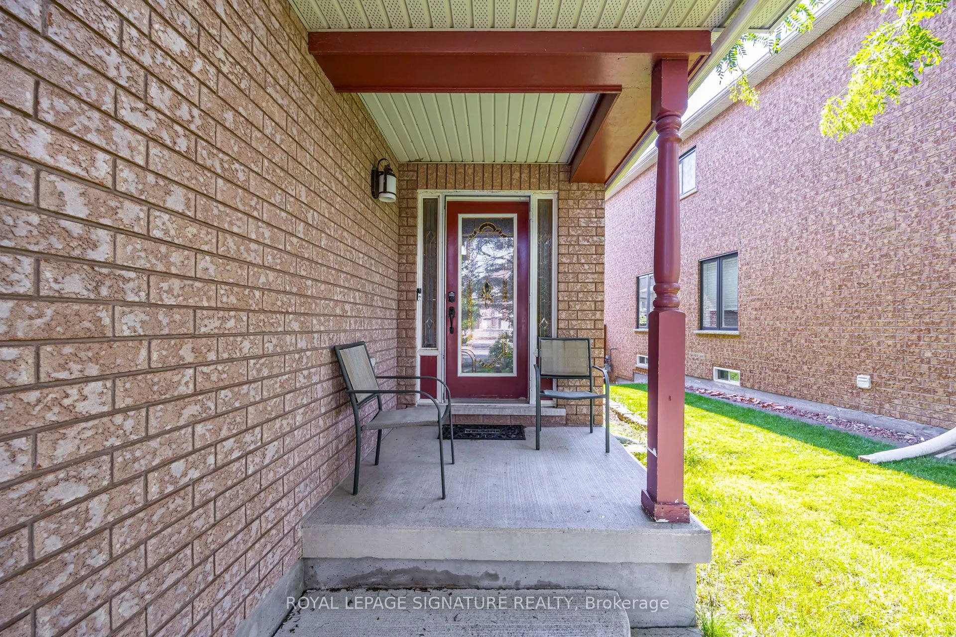 82 Belmont Boulevard