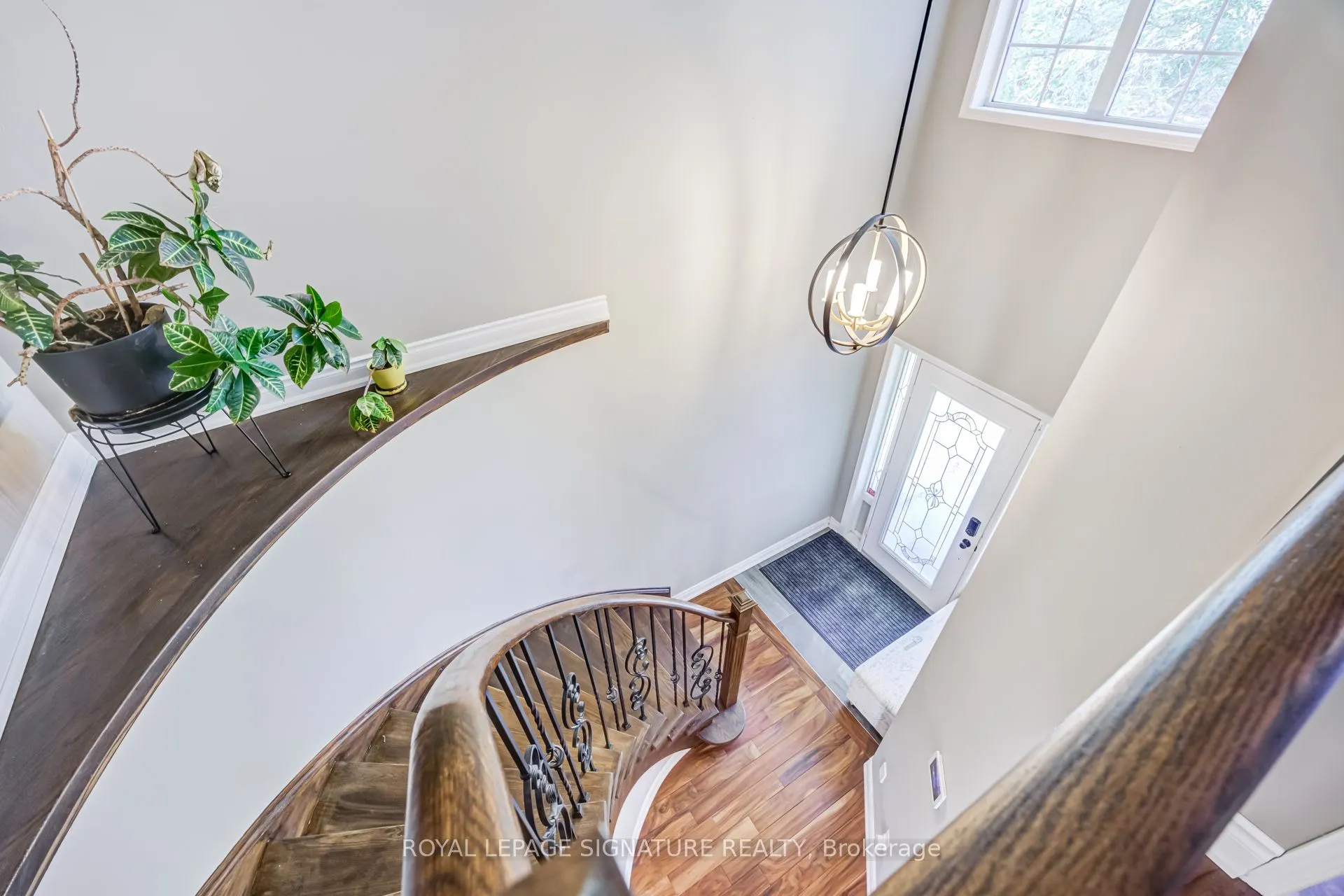 82 Belmont Boulevard