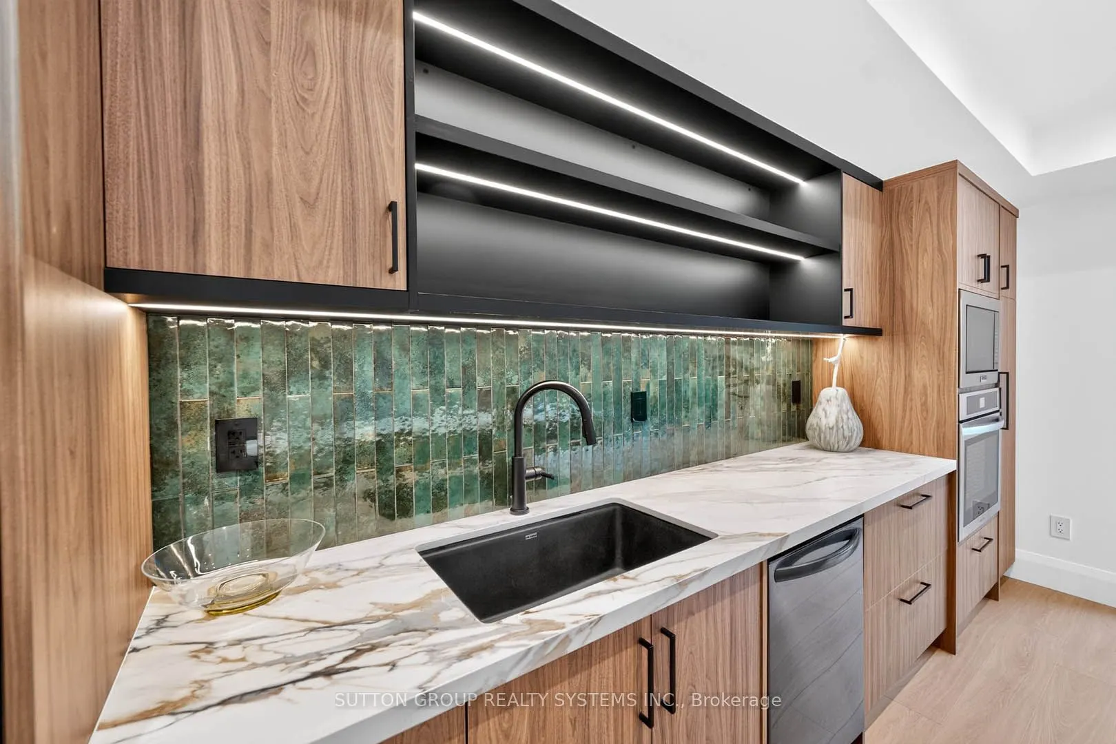 272 Renforth Drive