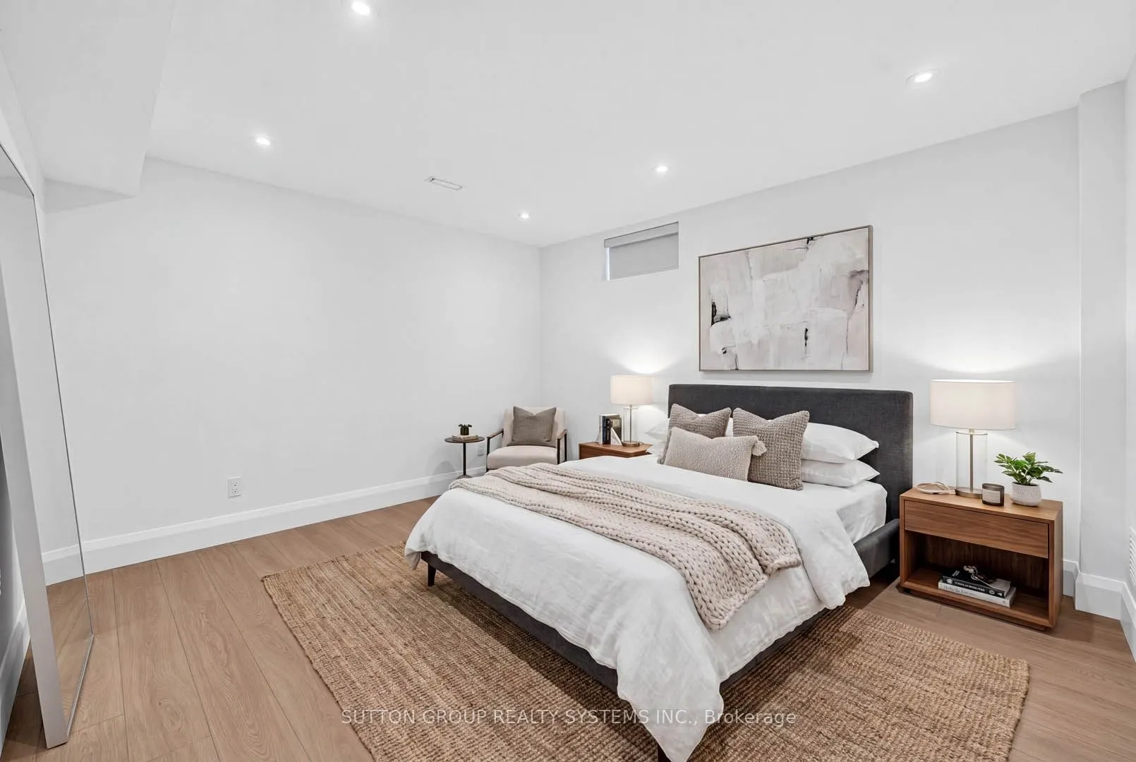 272 Renforth Drive