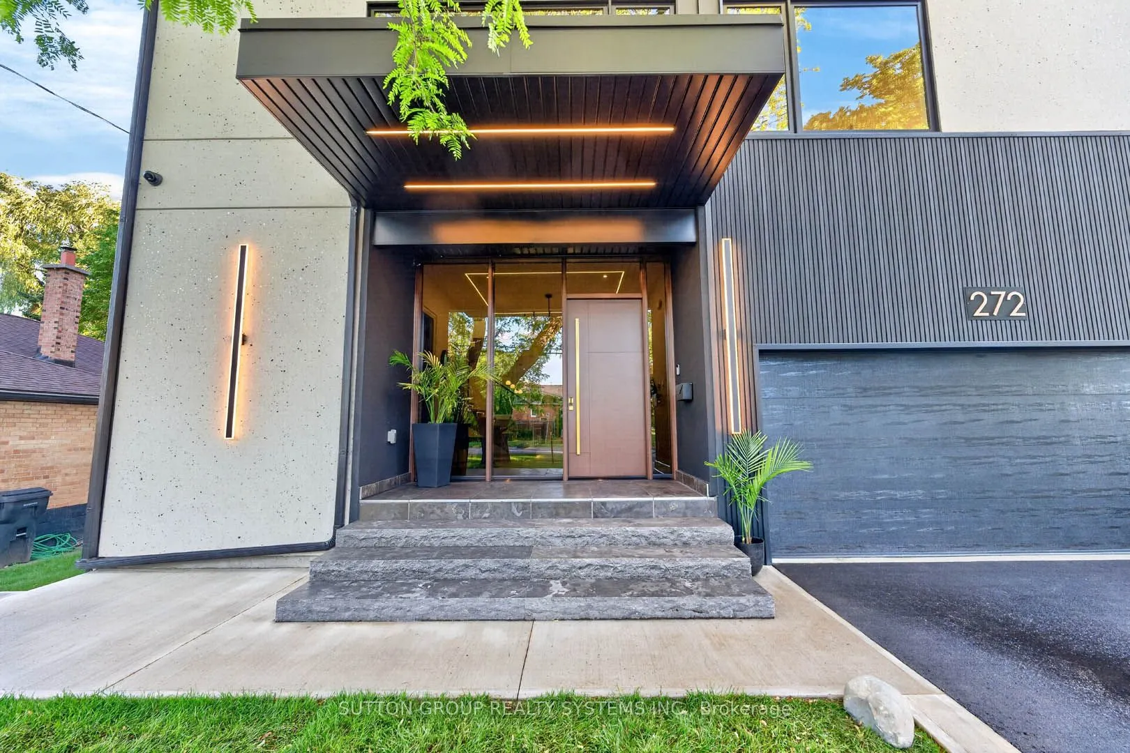 272 Renforth Drive