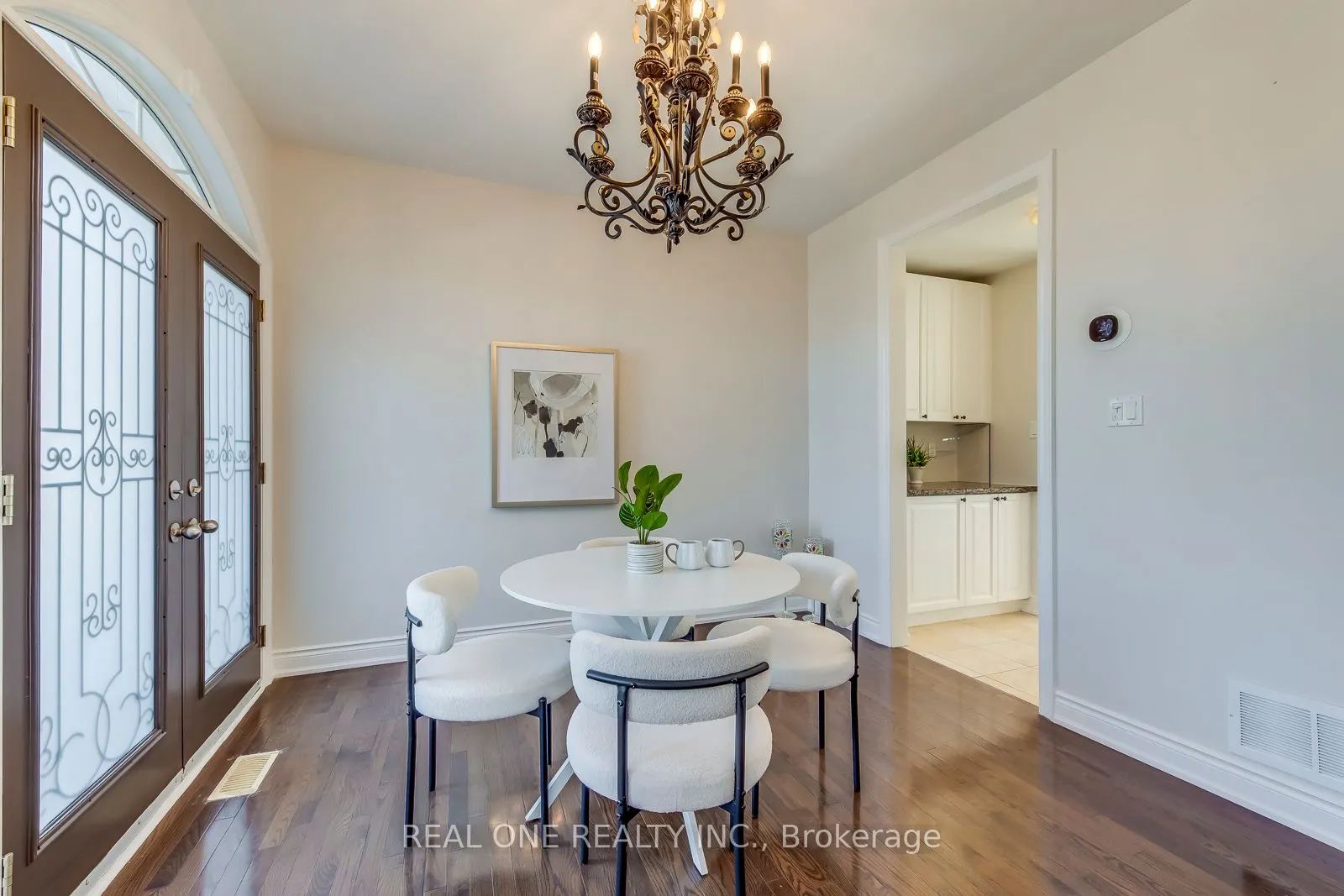 1426 Redwing Court