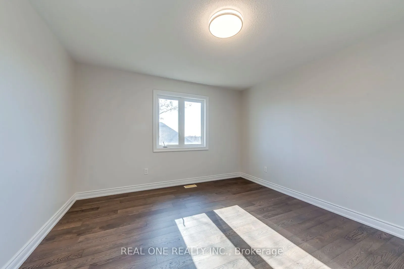 1426 Redwing Court