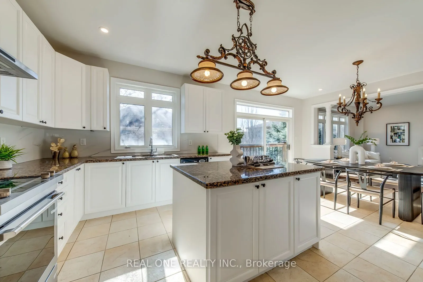 1426 Redwing Court