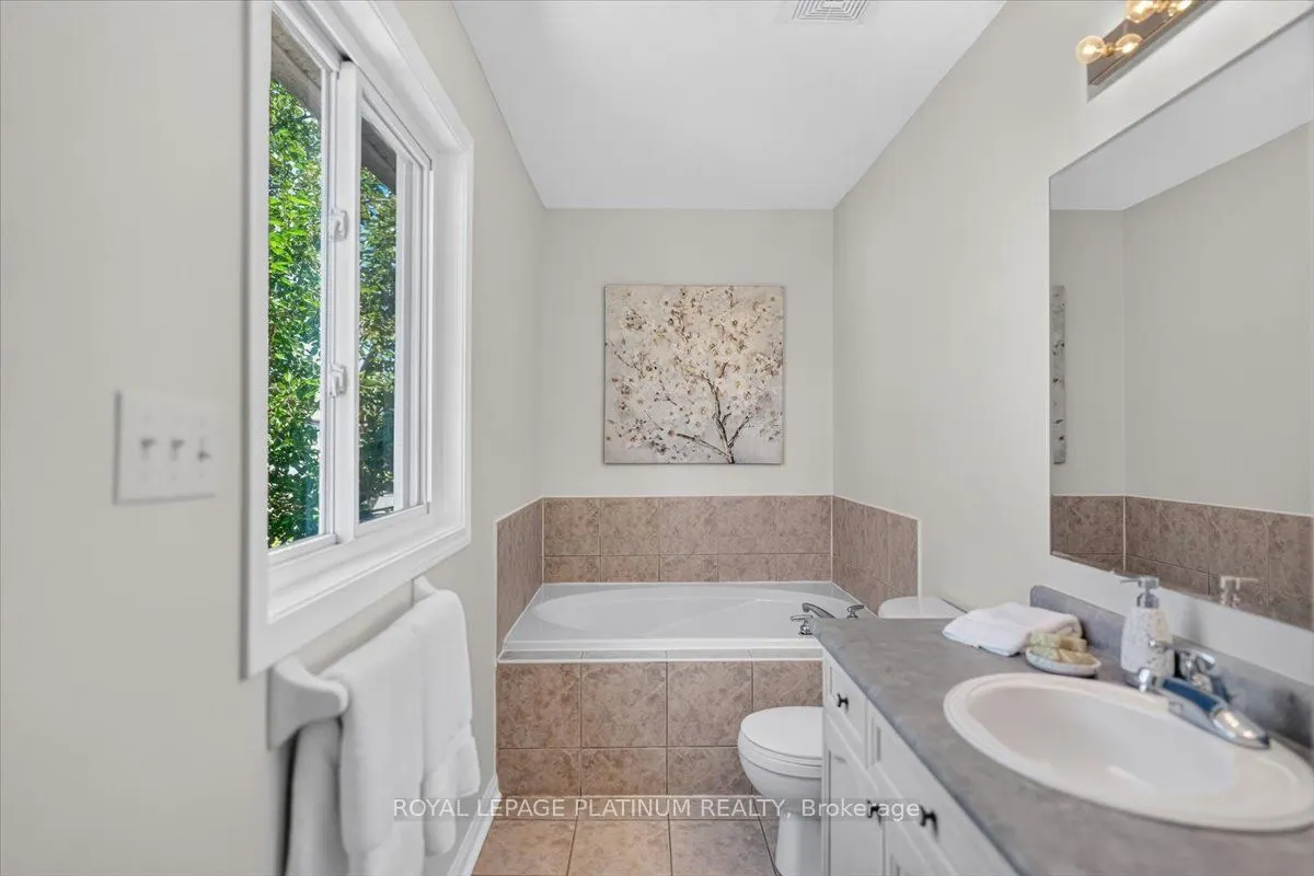 21 Vista Green Crescent