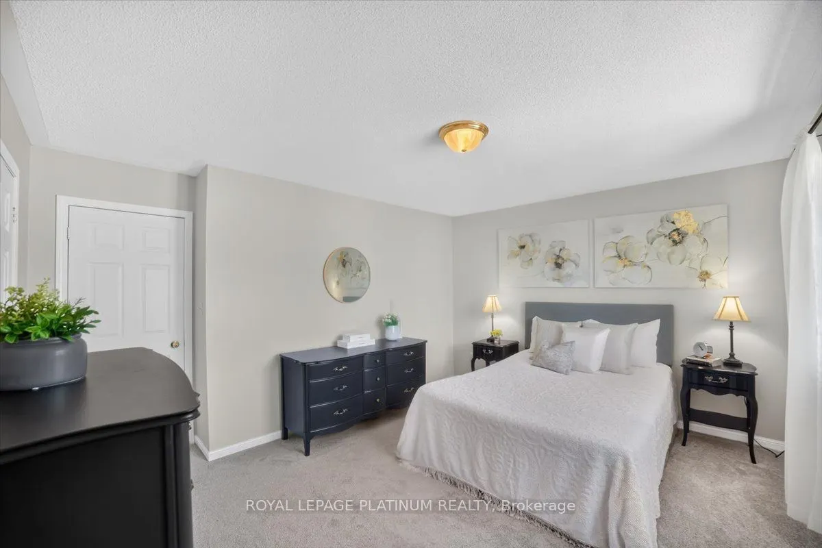 21 Vista Green Crescent