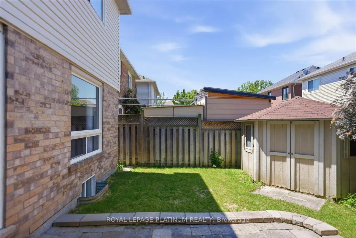 21 Vista Green Crescent