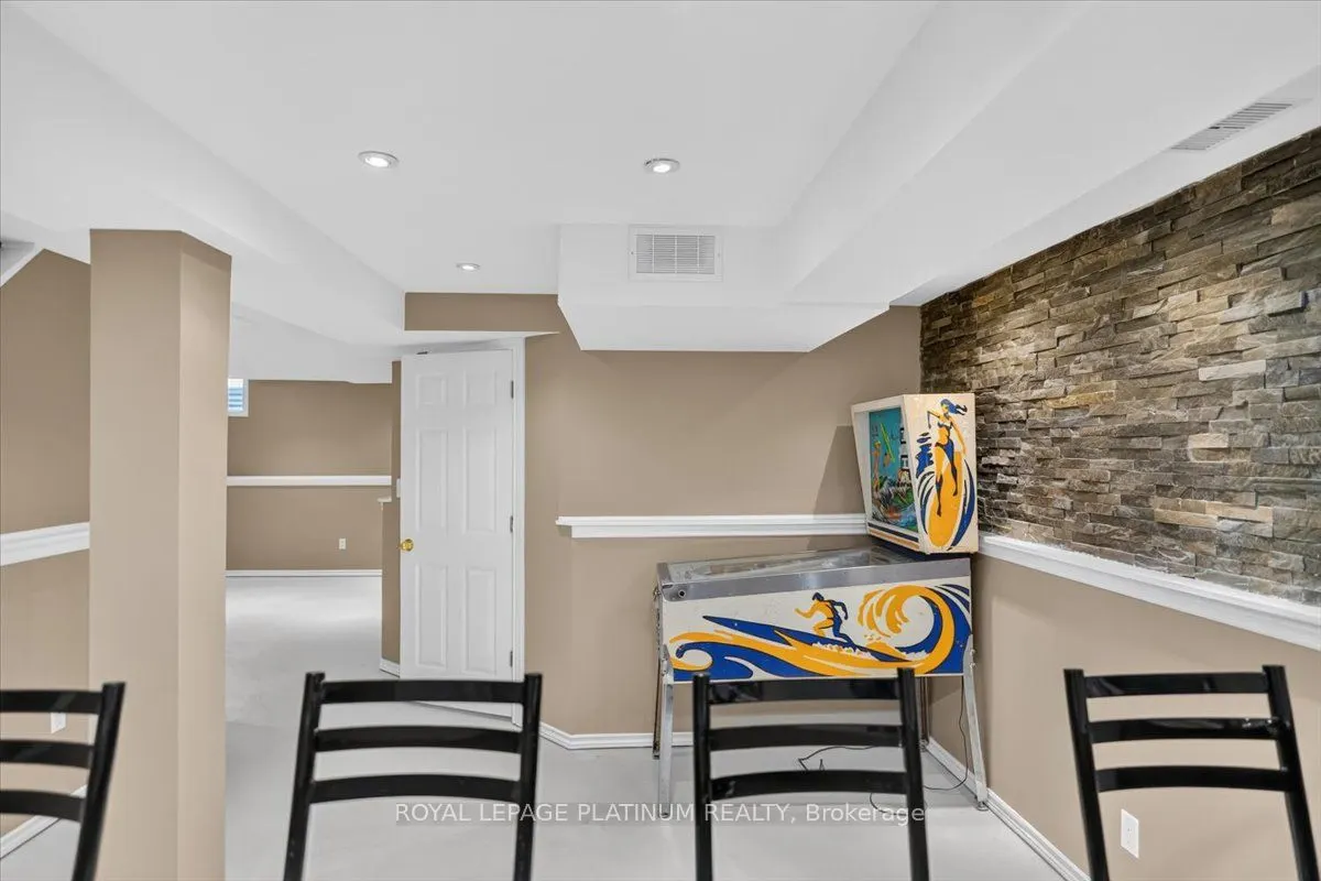 21 Vista Green Crescent