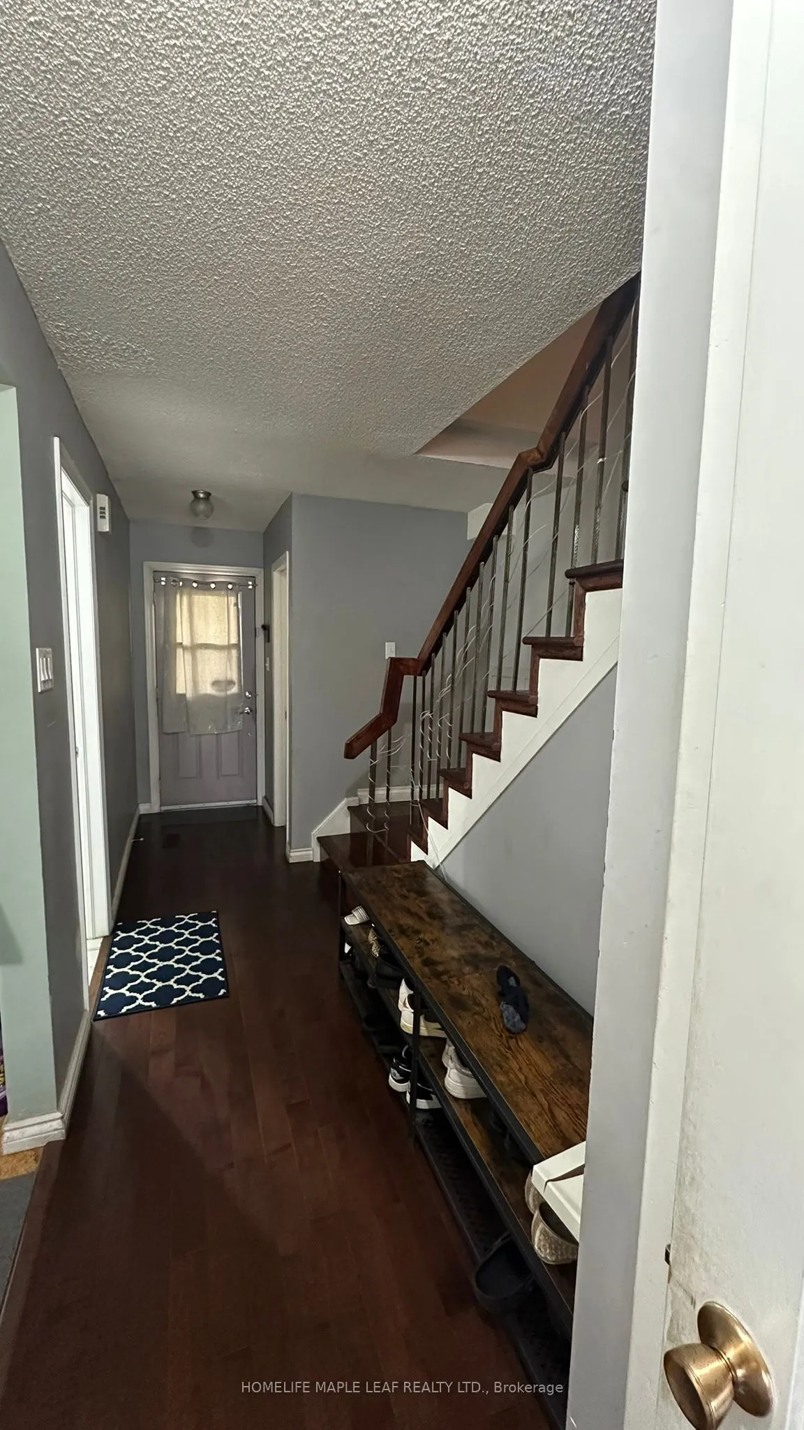 31 Newbridge Crescent #Main Floor