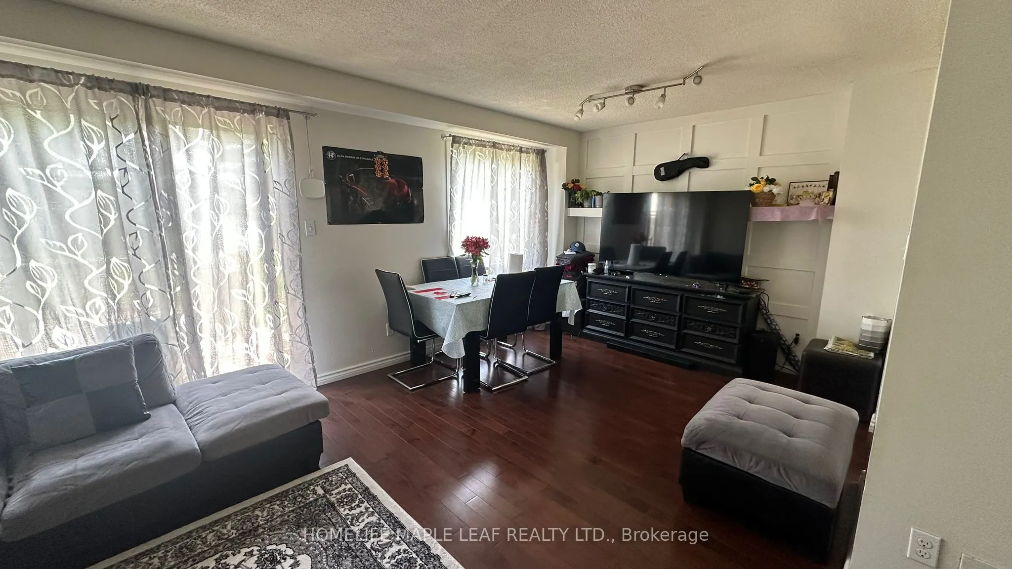 31 Newbridge Crescent #Main Floor