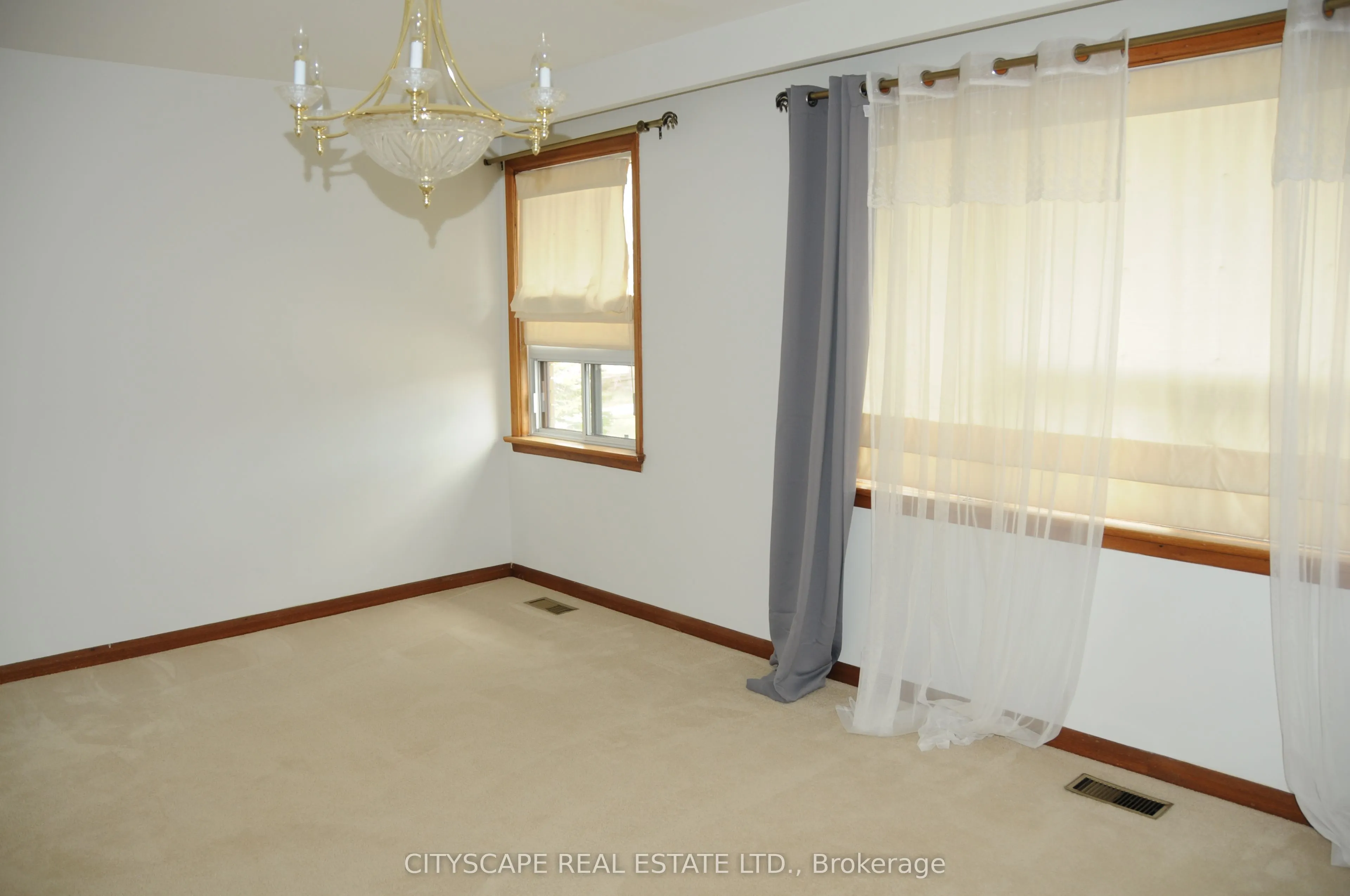 49 Algoma Street #Upper floor