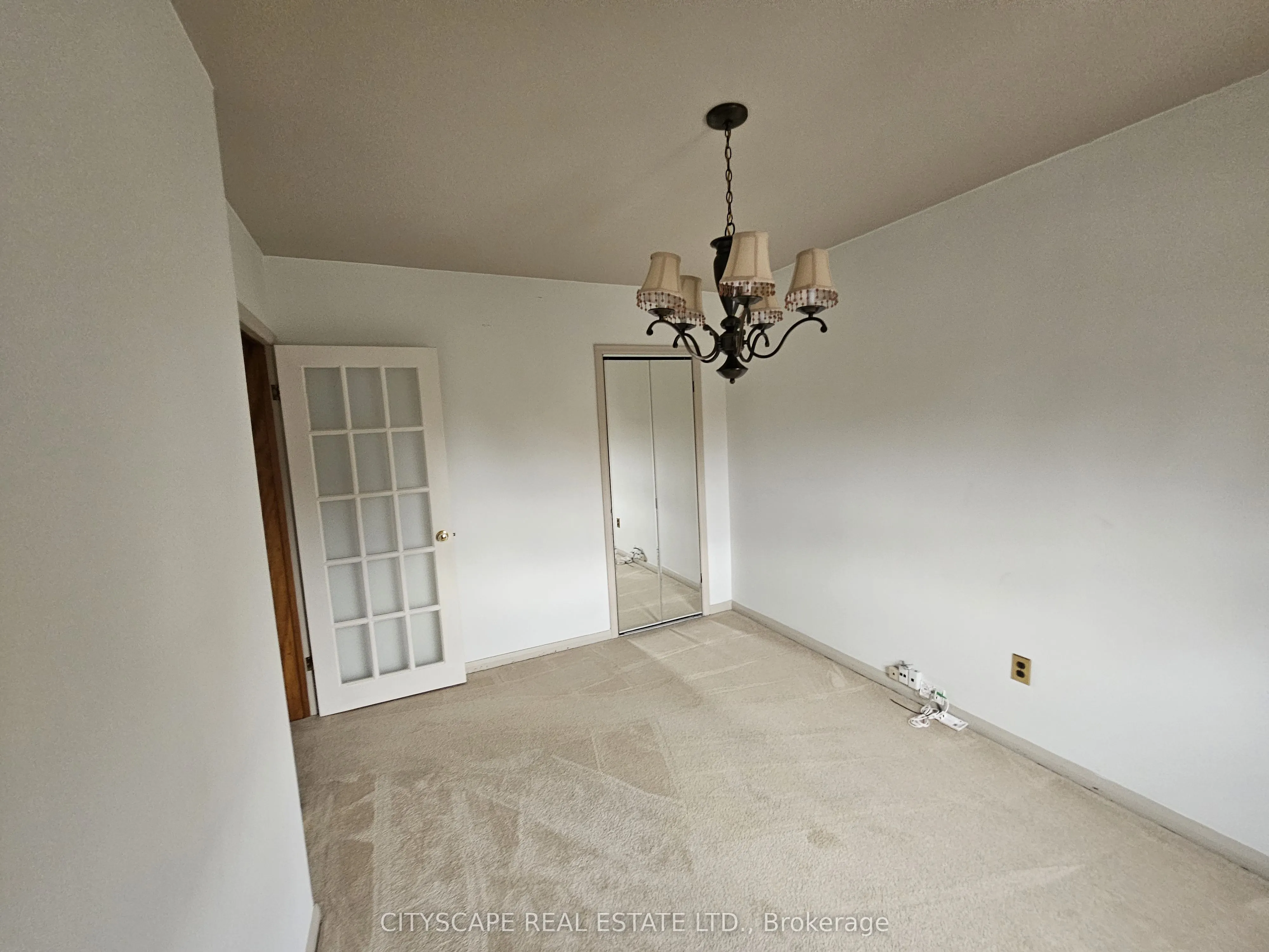 49 Algoma Street #Upper floor