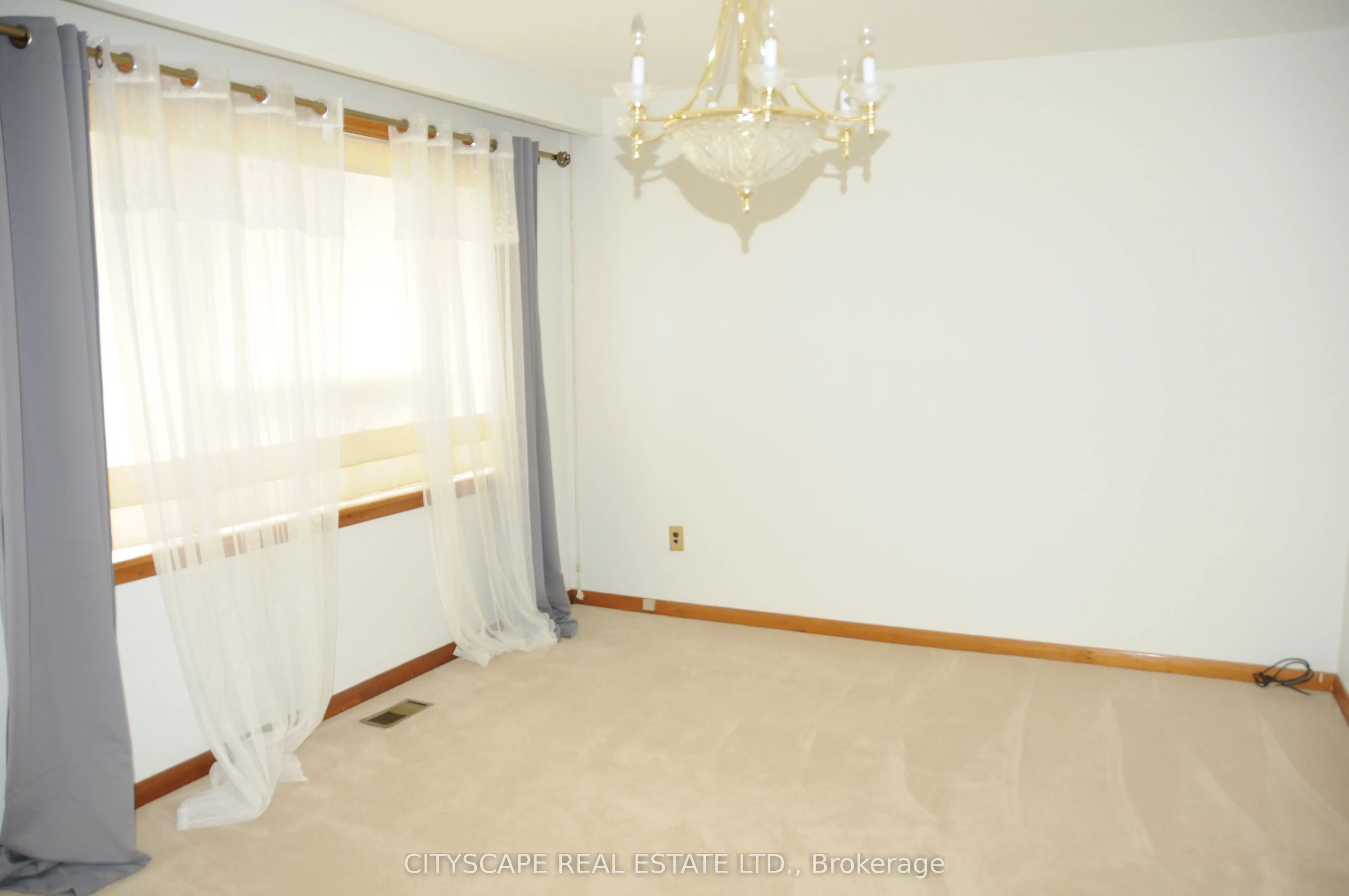 49 Algoma Street #Upper floor