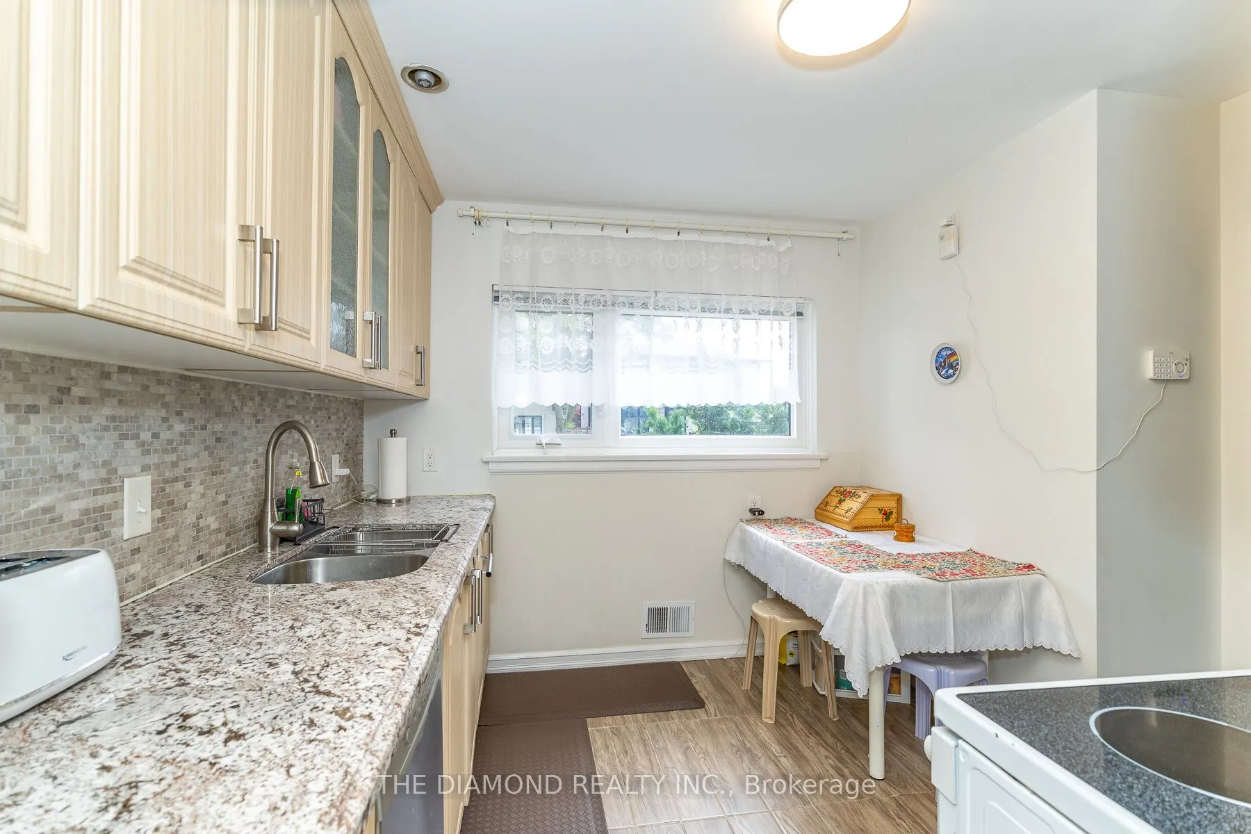 75 Glen Agar Drive