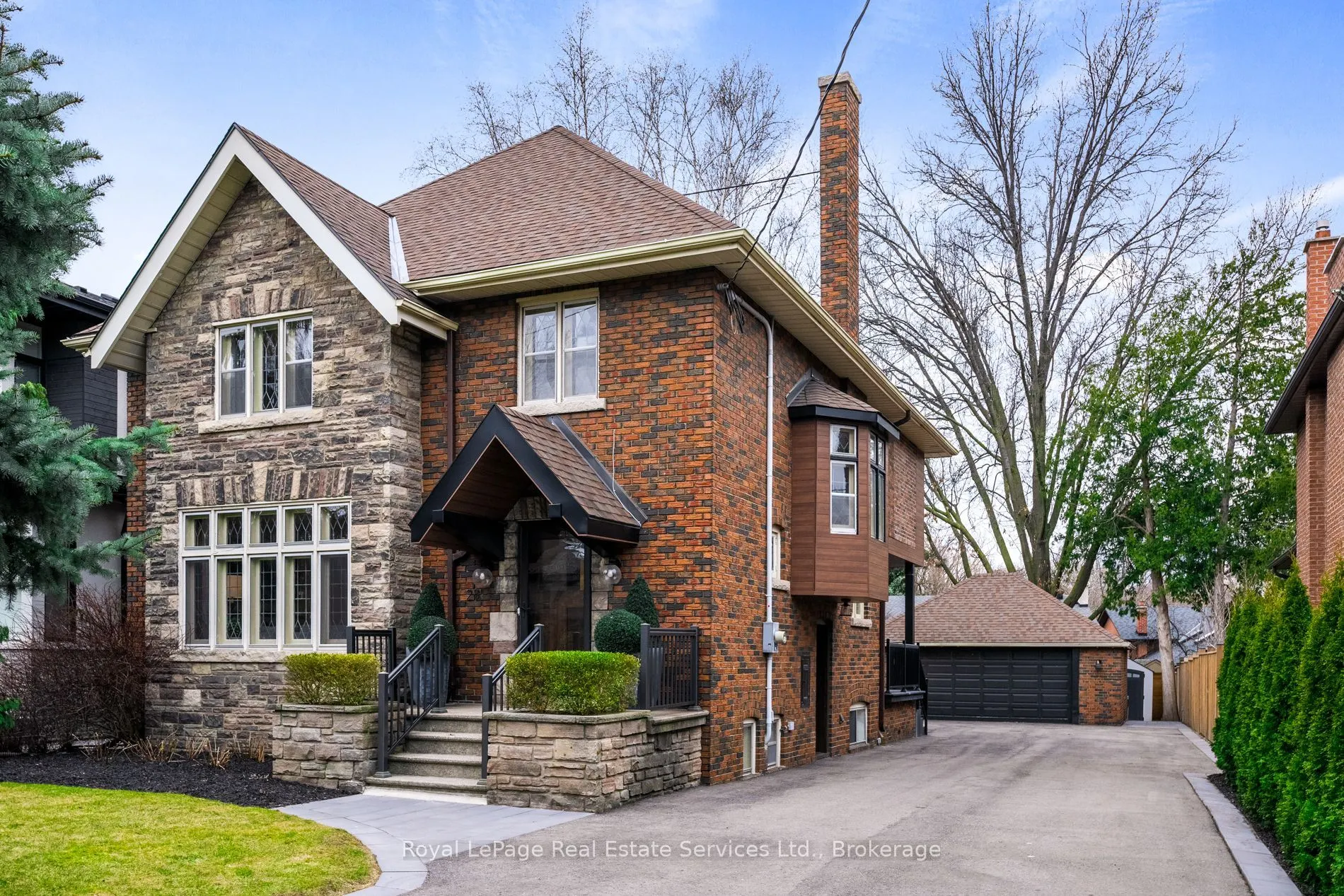 28 Thompson Avenue